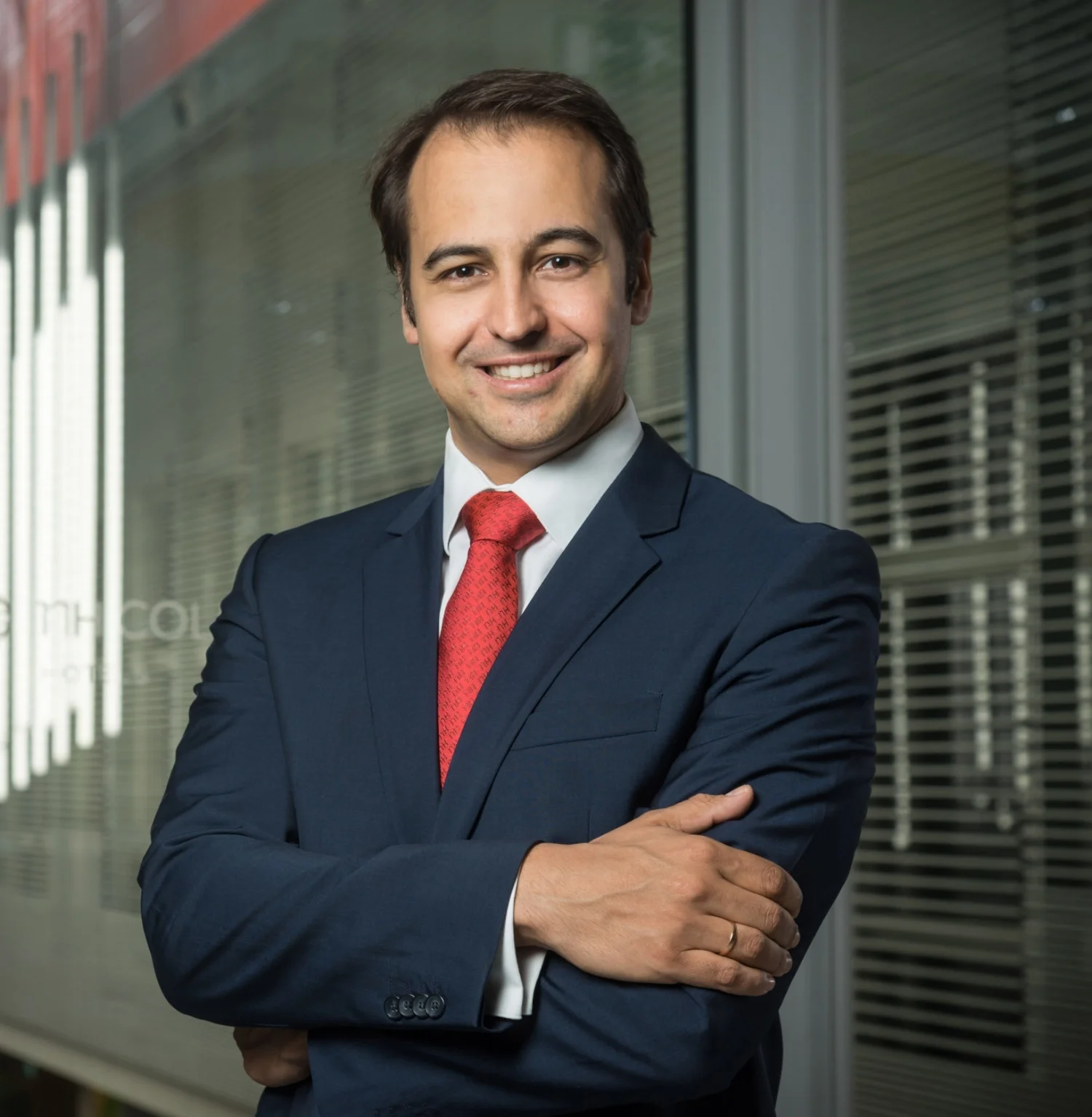FERNANDO VIVES Chief Commercial Officer, NH Hotel Group Fernando is Chief Commercial Officer of the NH Hotel Group and has been a member of the Management Committee at NH Hotel Group since July 2016. Previously Fernando was Senior Vice President Commercial Strategy & Pricing. Passionate about Revenue Management, commercial practices and distribution, Fernando's vast experience has been gained through working for international hospitality companies such as Melia Hotels International, Hesperia, The Ritz and Le Meridien. Fernando co-founded the Revenue Management & Distribution firm Xotels (2006) and is the founder of the Master’s Degree “Expert on Revenue Management” at Universidad Rey Juan Carlos in Madrid (2009).