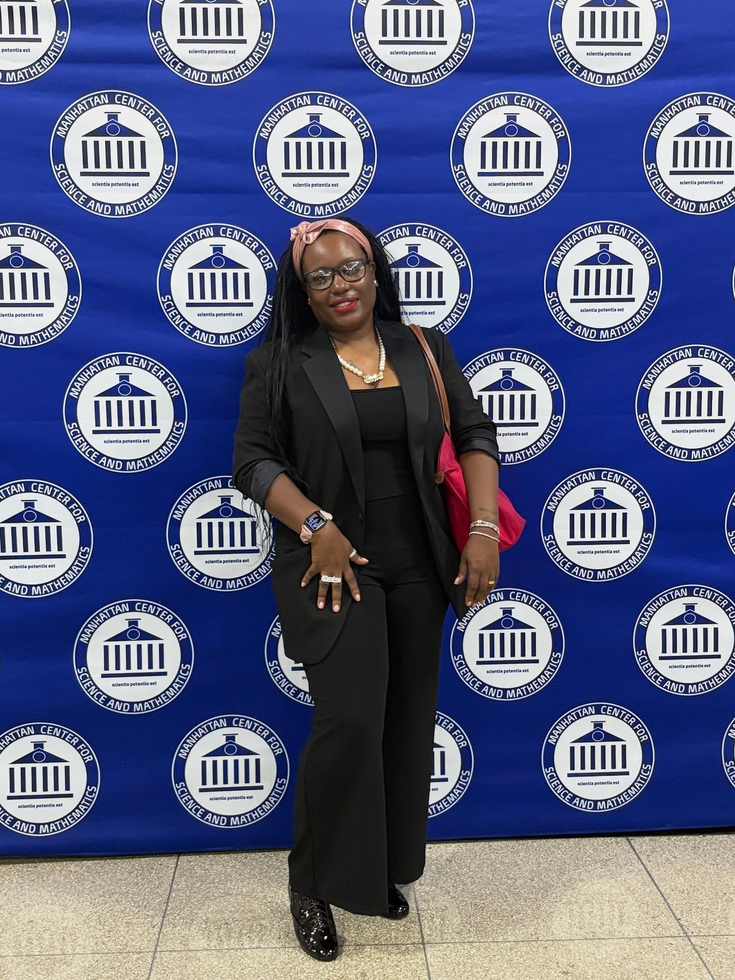 Our selfless ED, Lanise Herman-Thomas was present for the State of Schools event this  morning in Harlem&hellip;and got to grab a pic with the King Chase, Founder of @kingztableof, the Honorable Billy @billycouncilharlem, and beautiful Vee, Founder o