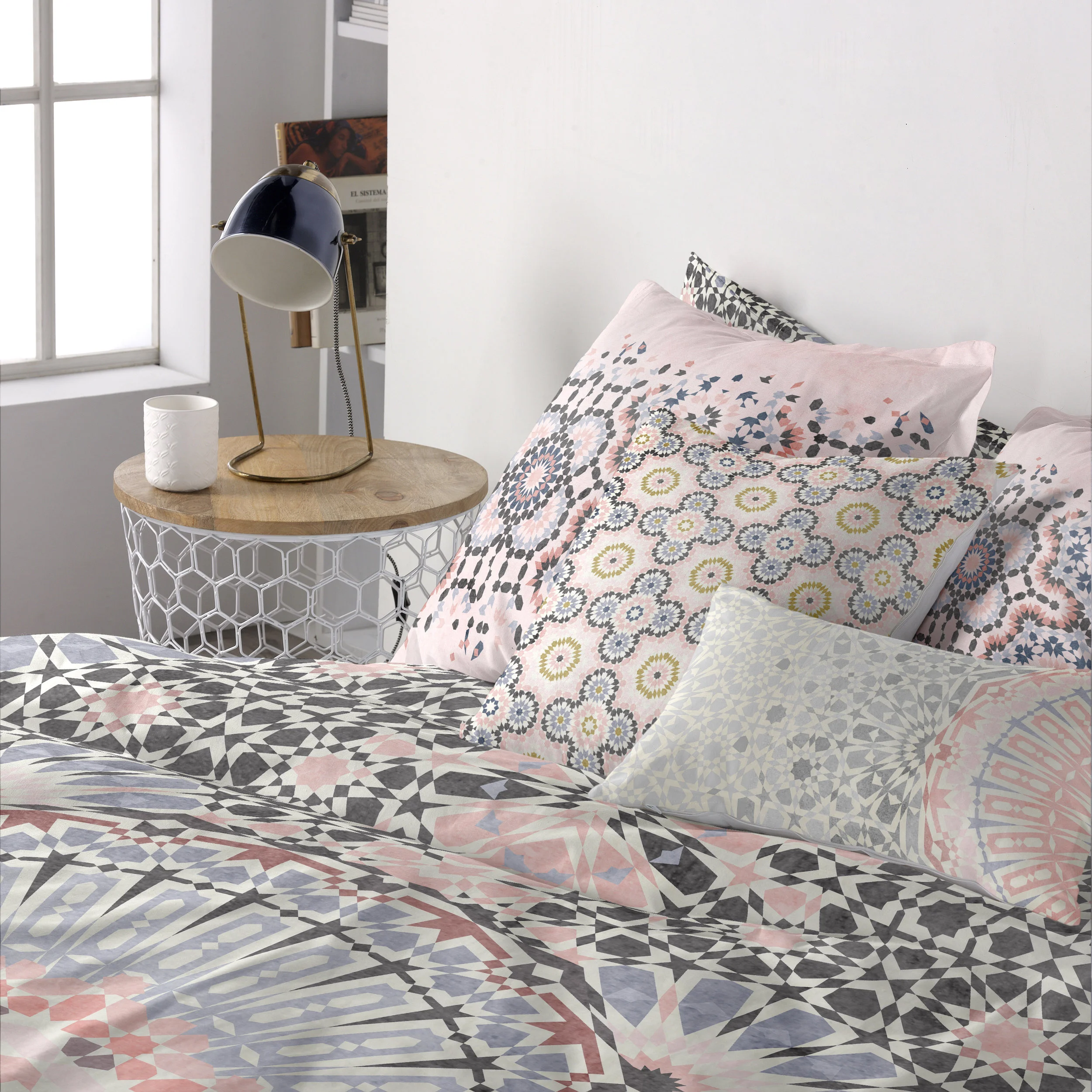 30003806_02_Happy-Friday-Bohemia -Bedding-Set.jpg