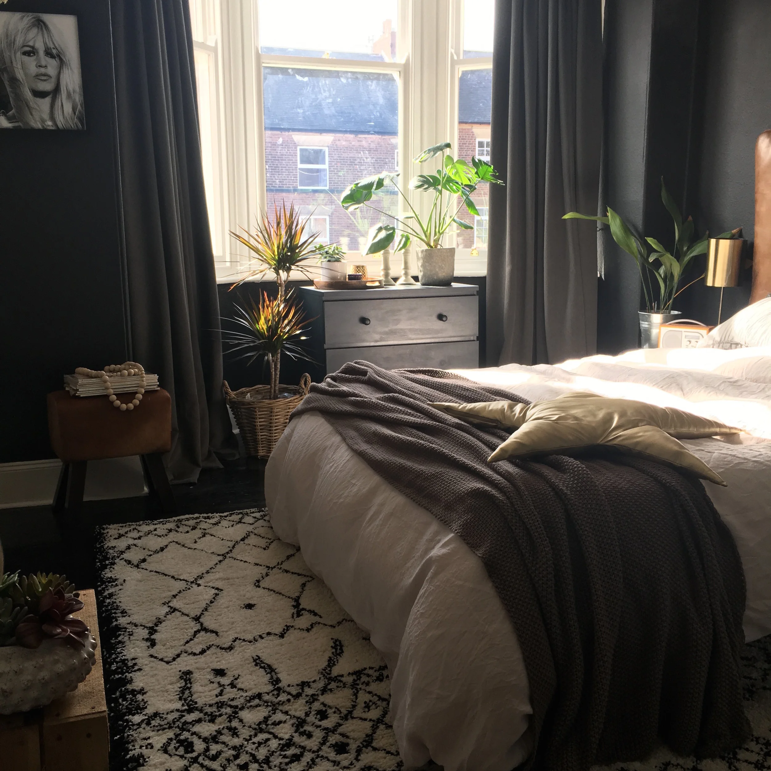 Master bedroom1 copy.jpg