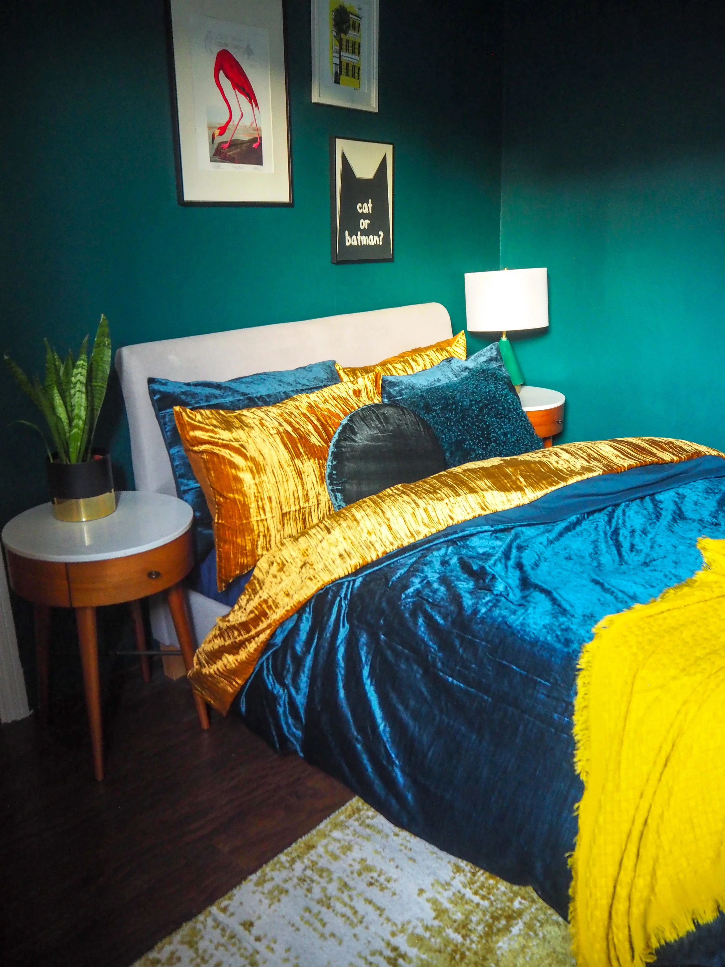 green guest room copy.jpg