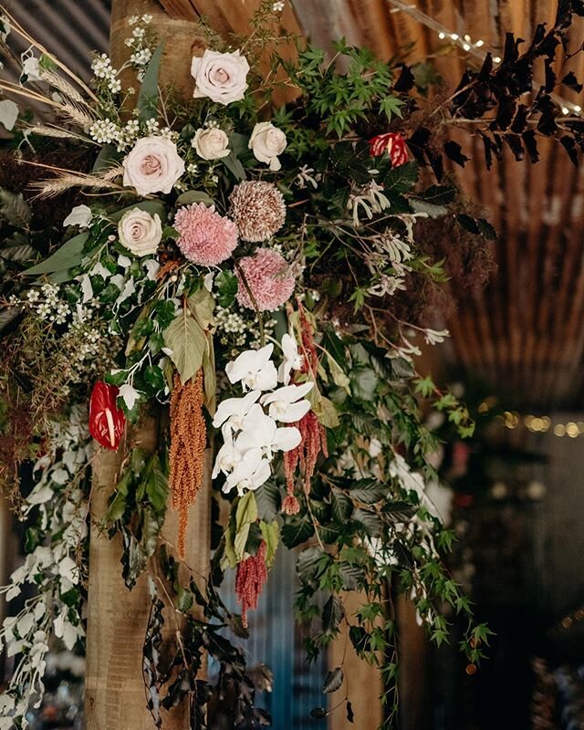 Close up of the ceiling installs for T&amp;N at @thestablesofsomersby - one of the most accommodating venues we&rsquo;ve ever had the pleasure of working in! Louise and Andrew did everything they could to make our bump-in a breeze, even helping out w