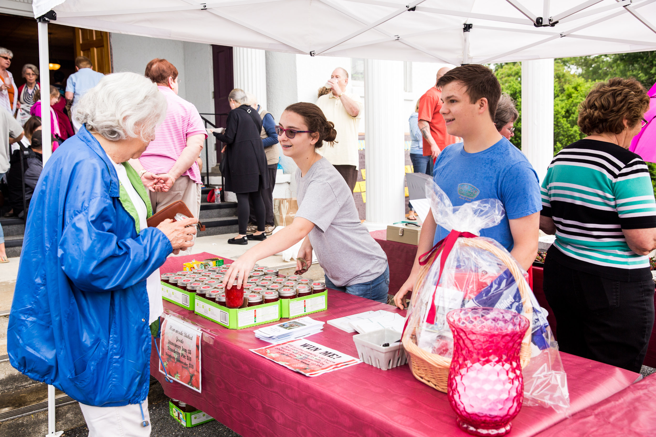 DUMC-StrawberryFestival-60 - Copy.jpg