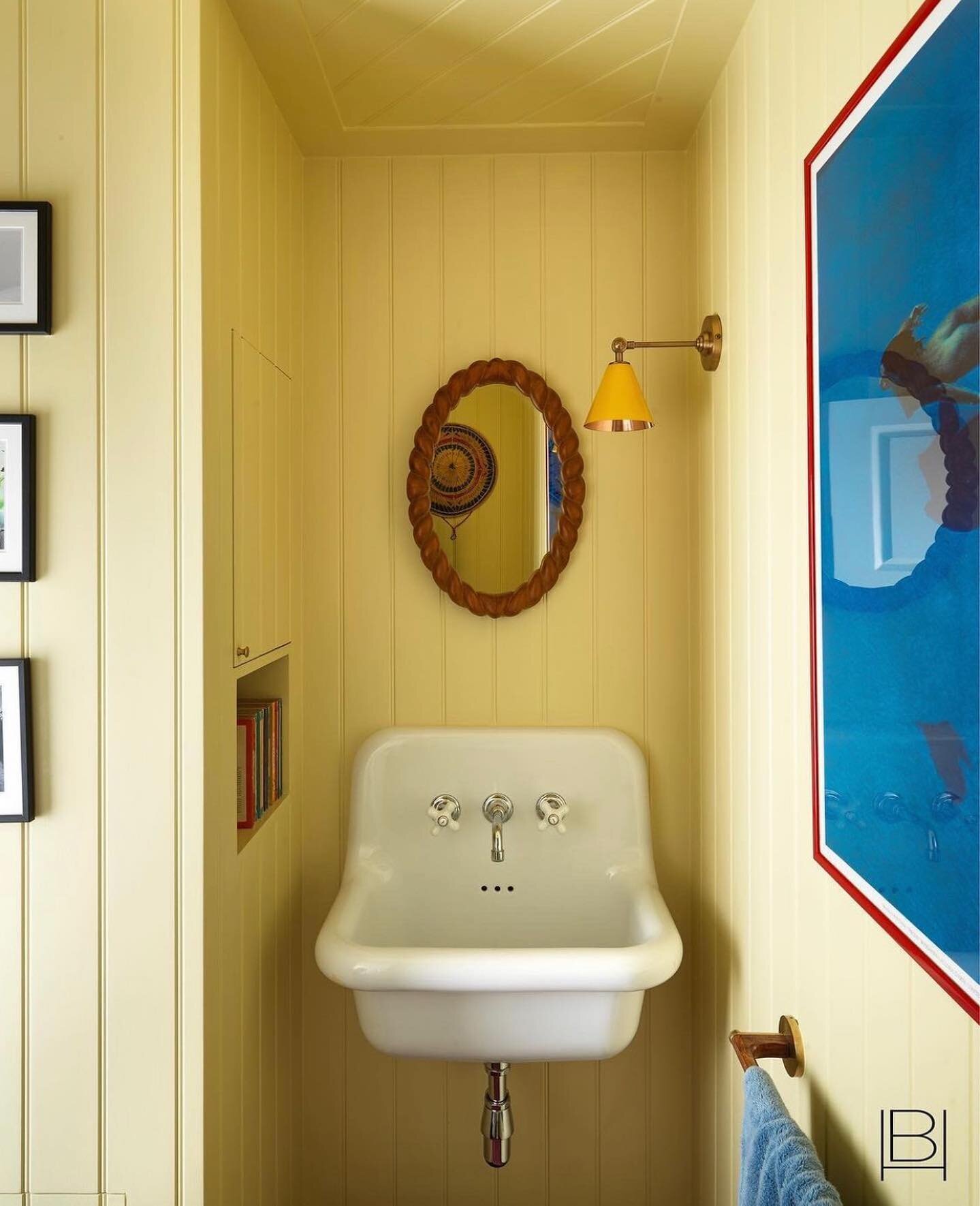 Monday morning sunshine ☀️ How fabulous is this bathroom by @beataheuman ☀️ Colour : Aeoli is a beautiful buttery yellow perfect for cheering up an space. 
.
 Contact us for colour help, advice and inspiration if you need it : info@paintlibrary.londo