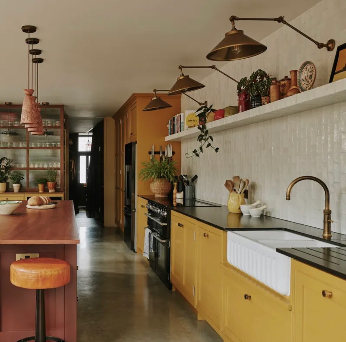 Muga kitchen units looking spectacular in @houseandgardenuk We love how @laurastephensid has matched it with Georgetown on the Kitchen Island. 
.
Are you looking for help with a new scheme? Pop in to see us 3 Elystan Street, London, SW3 3NT.
.
#kitch