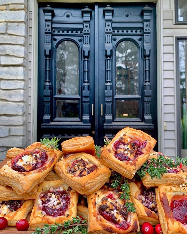 Snapped our contribution to the Thanksgiving table just before heading out - thankful for cranberries, puff pastry, ch&egrave;vre, herbes de Provence, and our cooler than cool front doors. 🦃