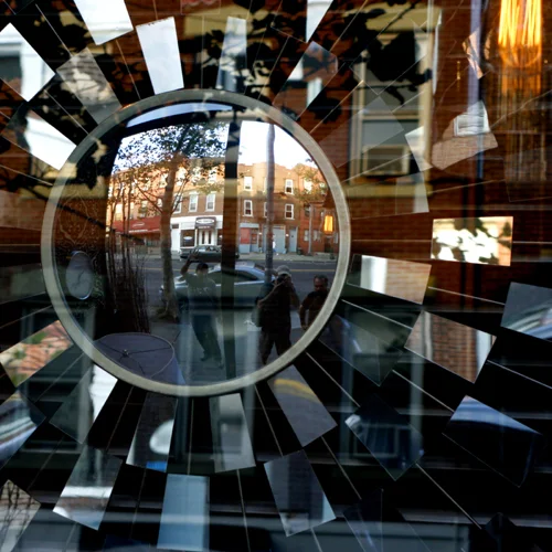 22vitrine copie.JPG