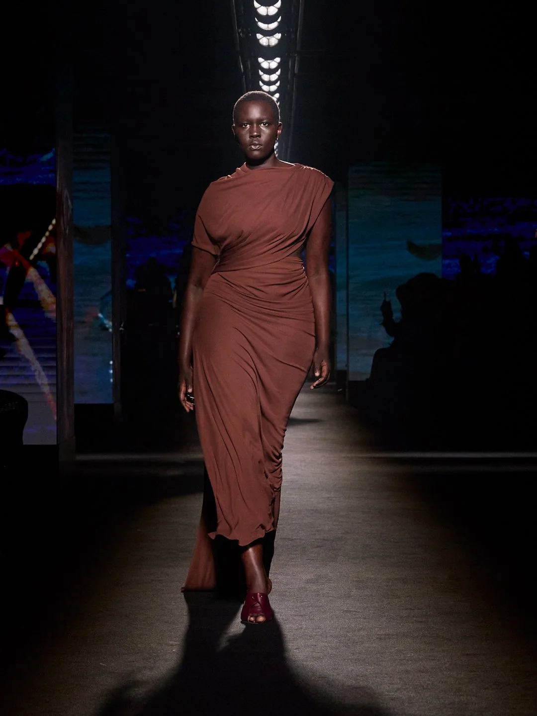 BALENCIAGA WINTER 26 COLLECTION LOOK 20 NYAKIER.jpg