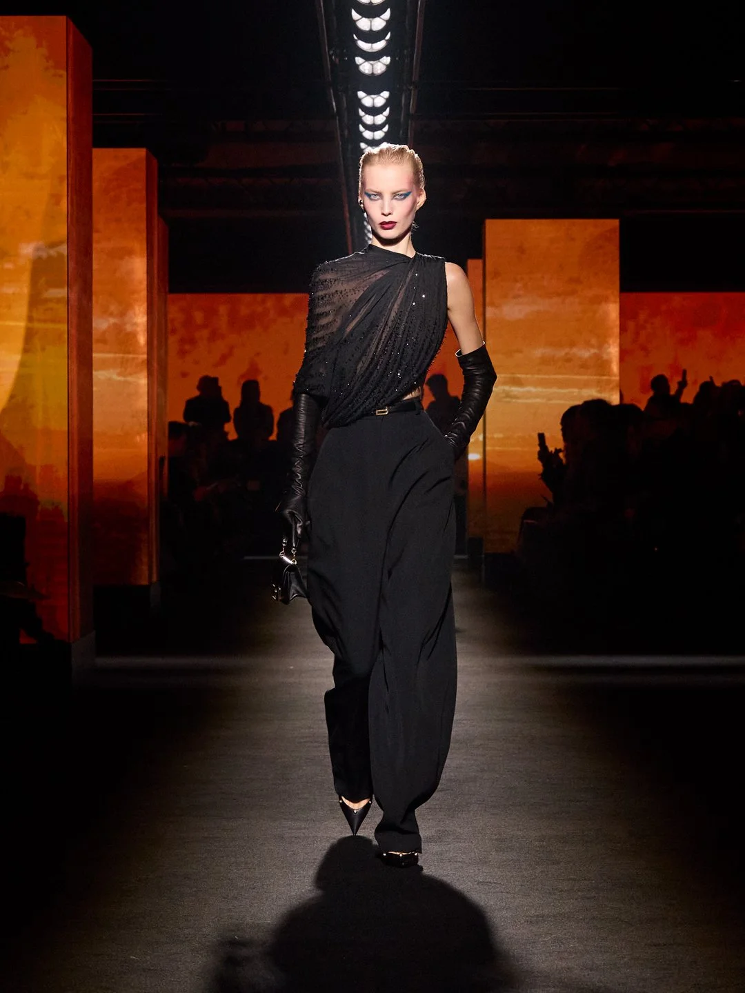 BALENCIAGA WINTER 26 COLLECTION LOOK 25 ALINA.jpg