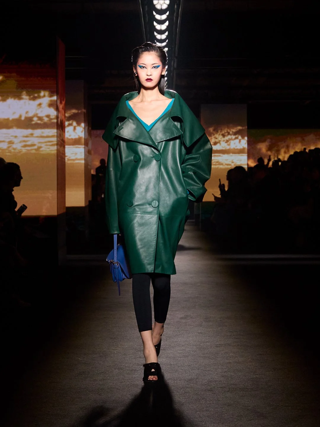 BALENCIAGA WINTER 26 COLLECTION LOOK 28 JIA.jpg