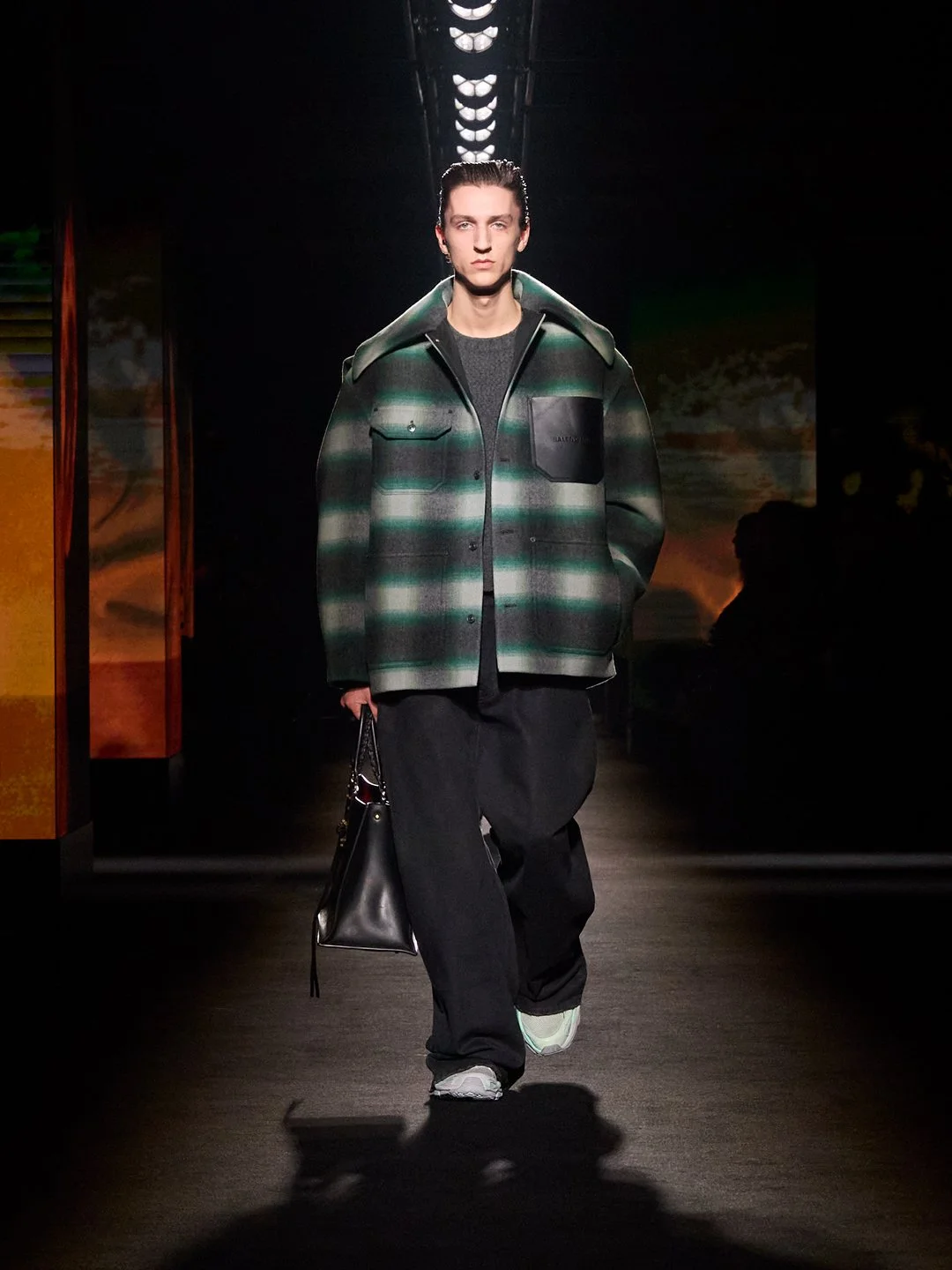 BALENCIAGA WINTER 26 COLLECTION LOOK 29 SAUL.jpg
