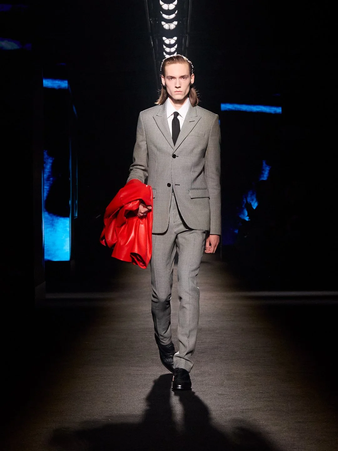 BALENCIAGA WINTER 26 COLLECTION LOOK 38 NIELS.jpg