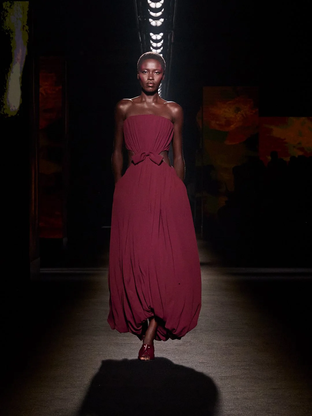 BALENCIAGA WINTER 26 COLLECTION LOOK 76 AWAR.jpg