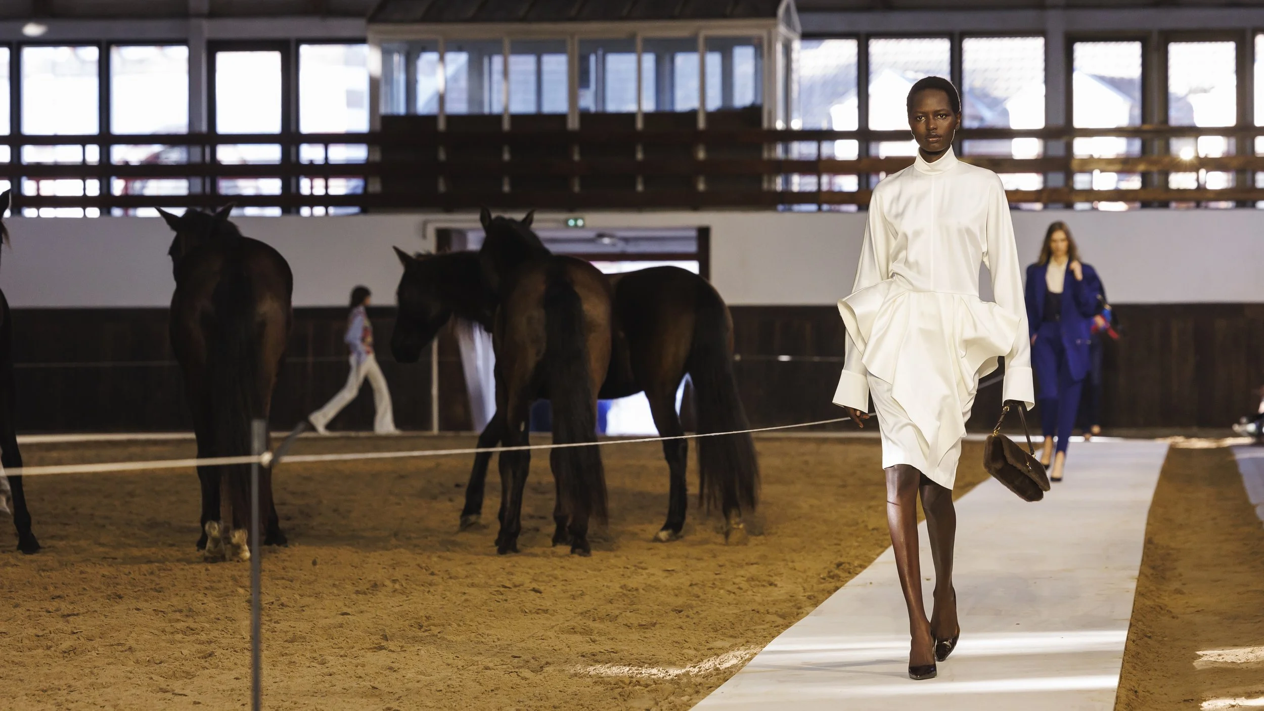 SMC_WI26_SHOW_ATMOSPHERE_16x9_096 2.JPG