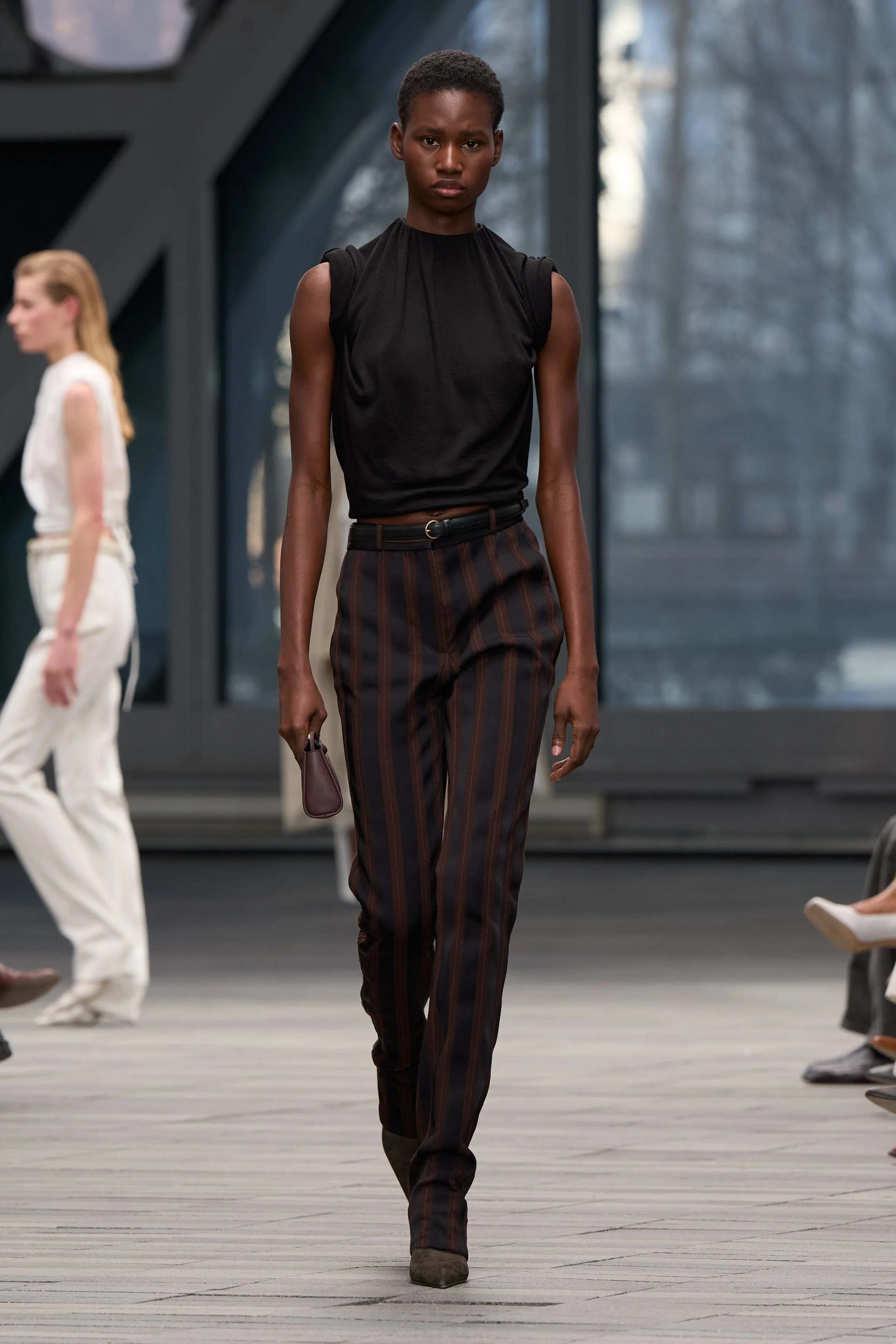  Look 8 