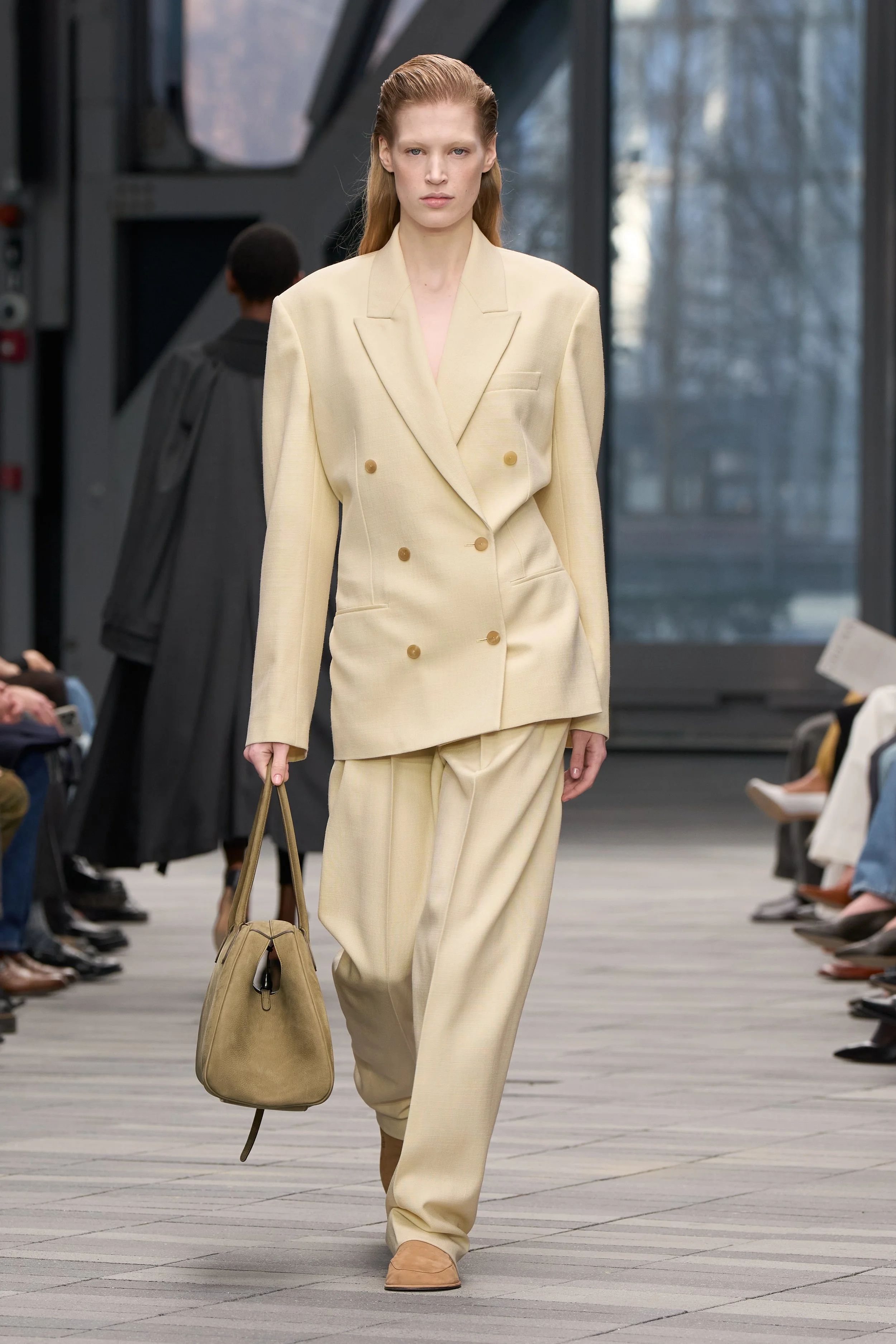  Look 12  