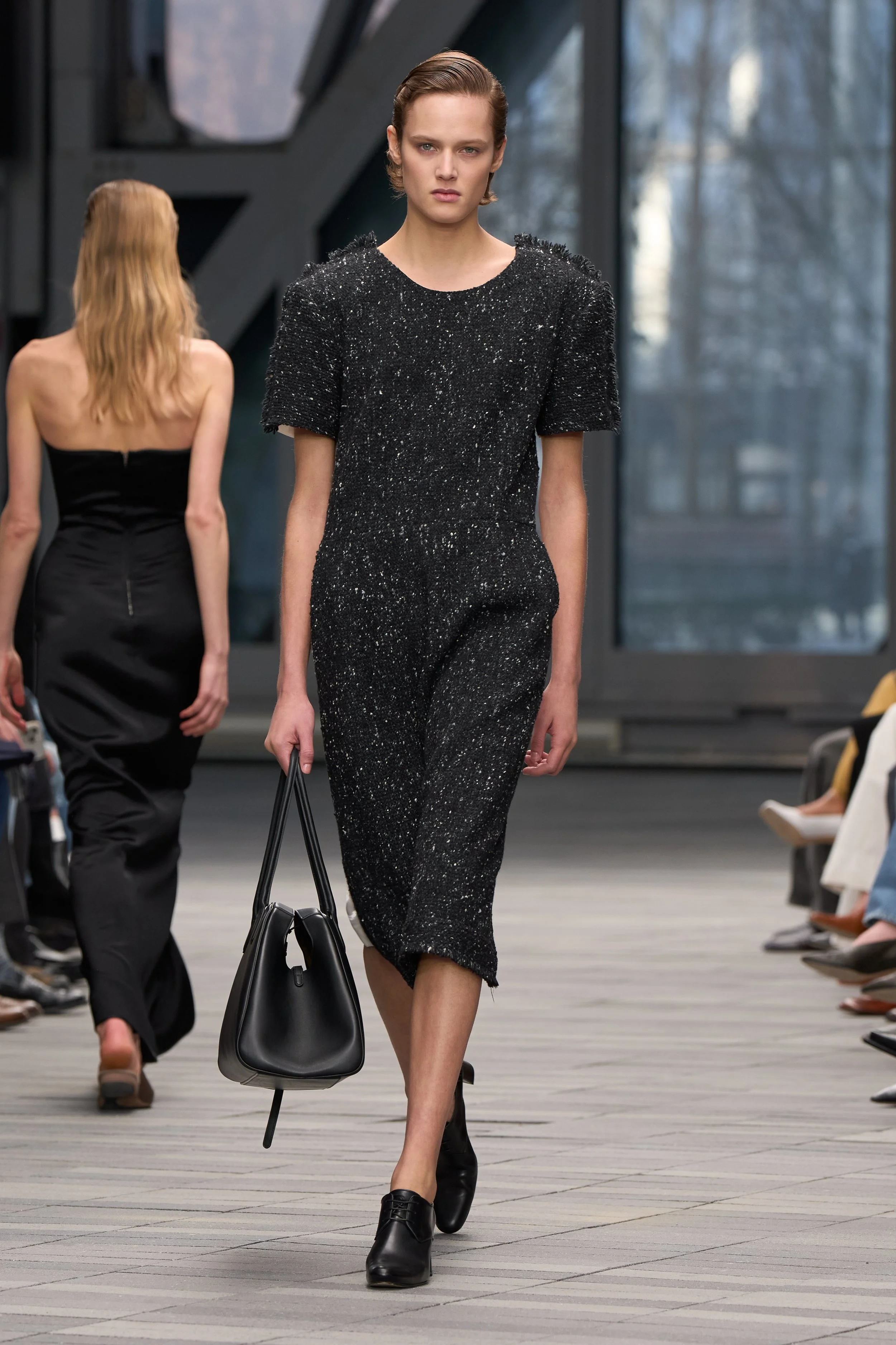  Look 18 