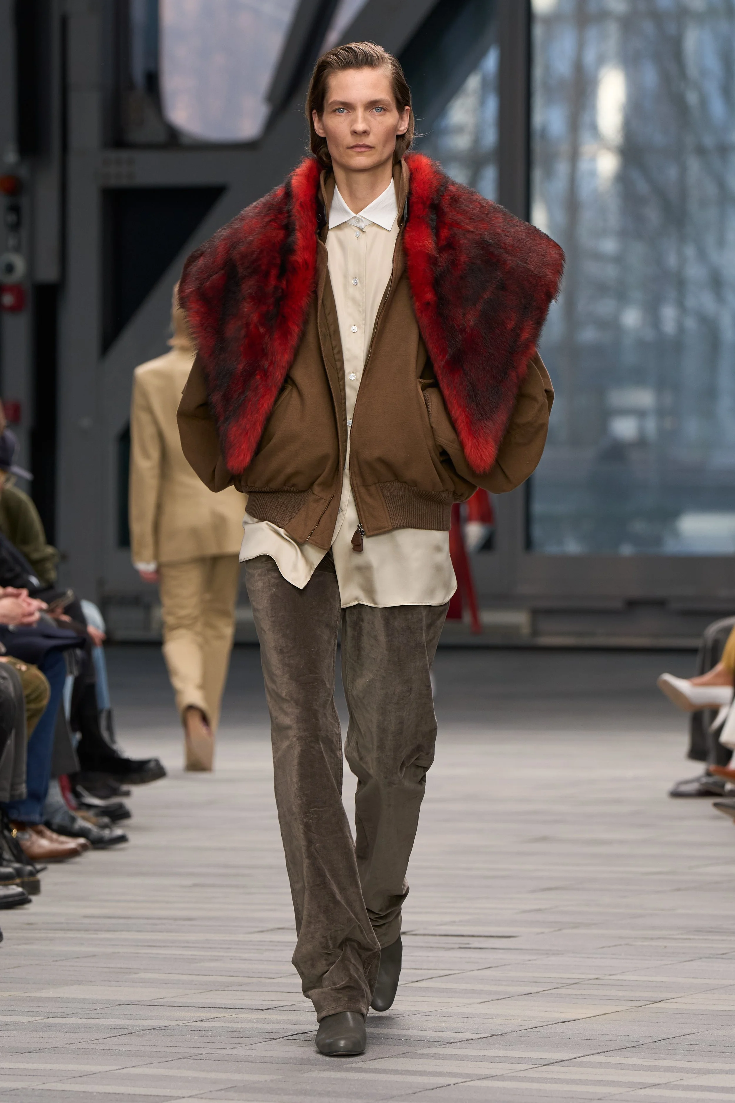  Look 28 