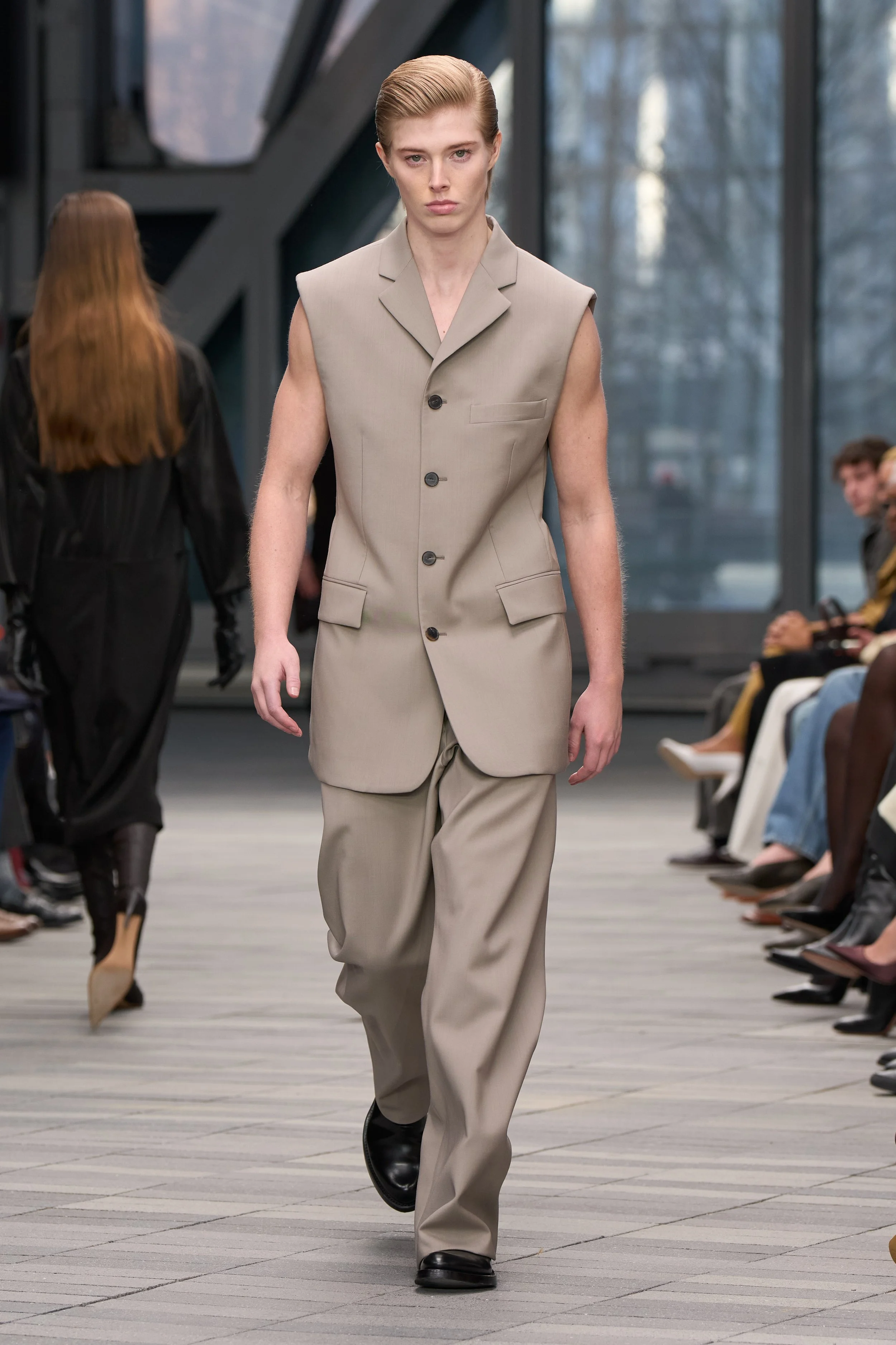  Look 41 