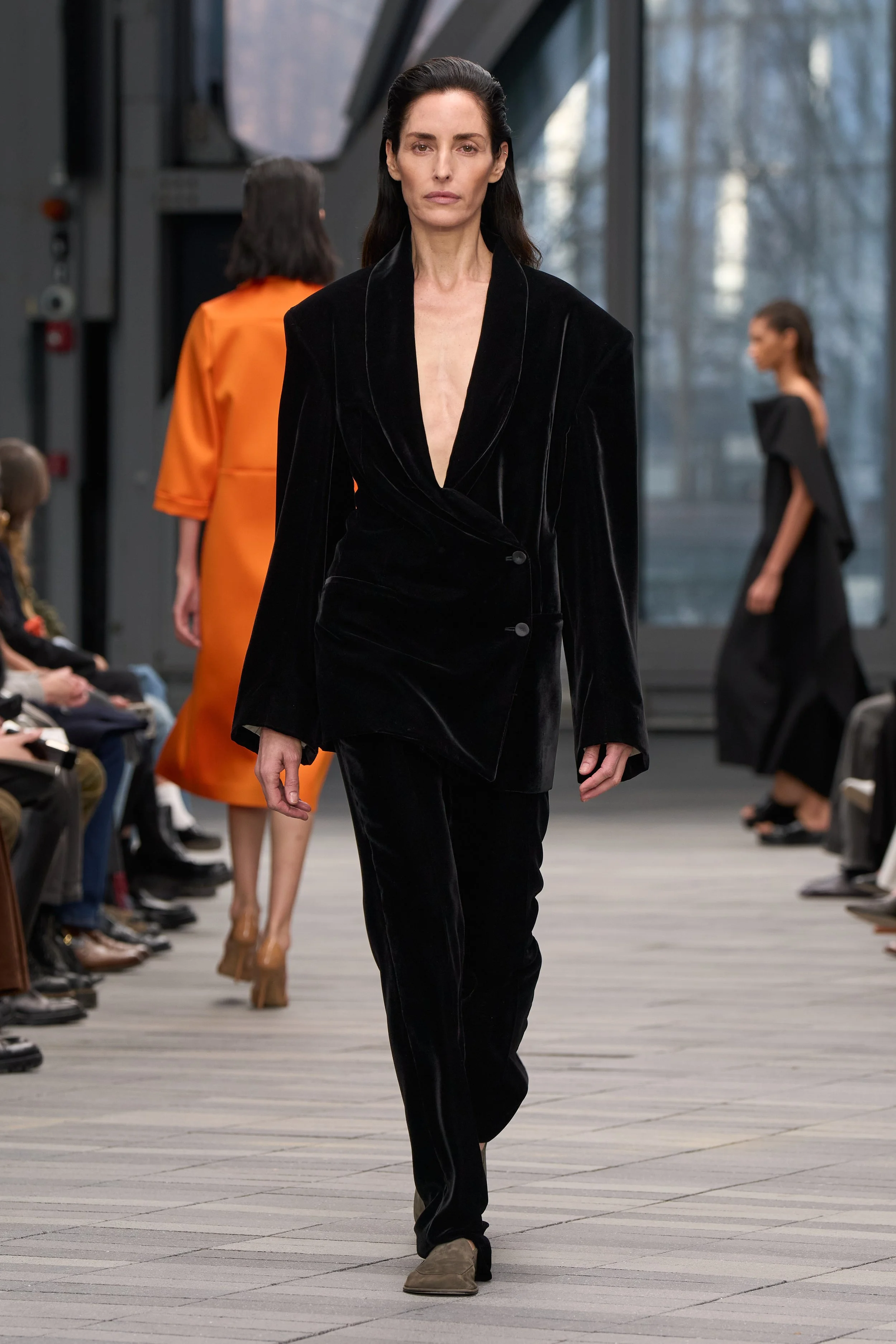  Look 54 