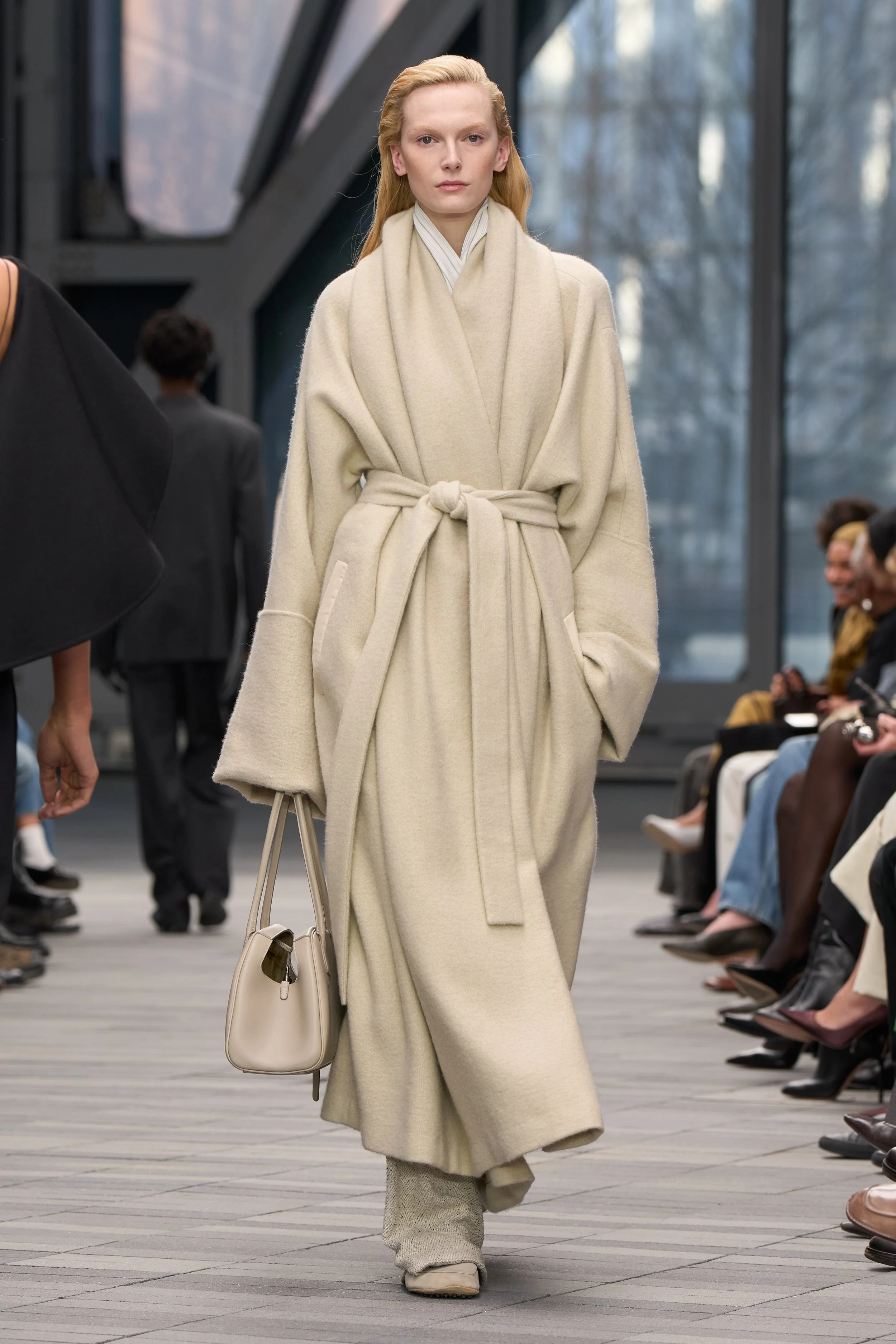  Look 56 