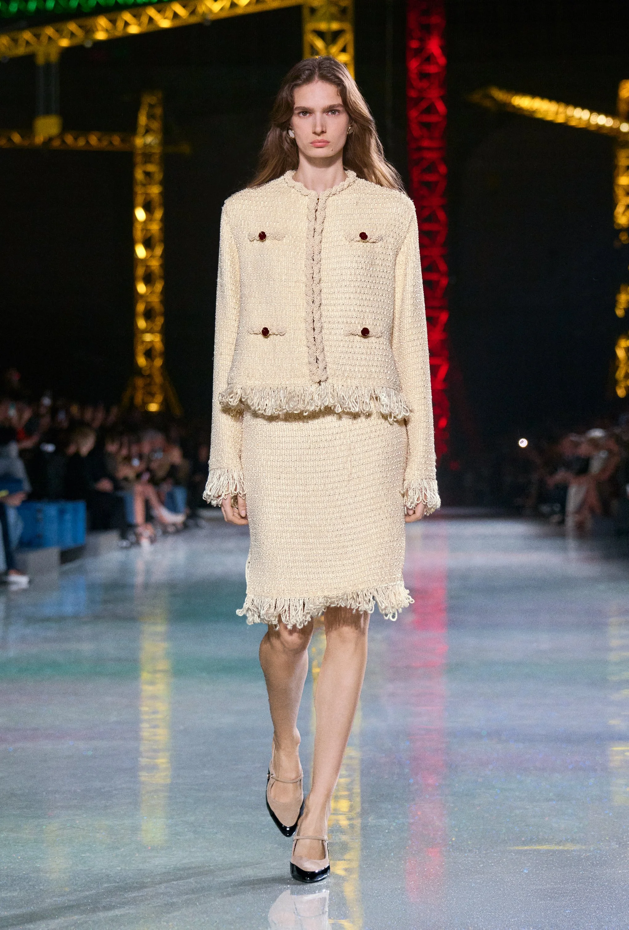  Look 4 