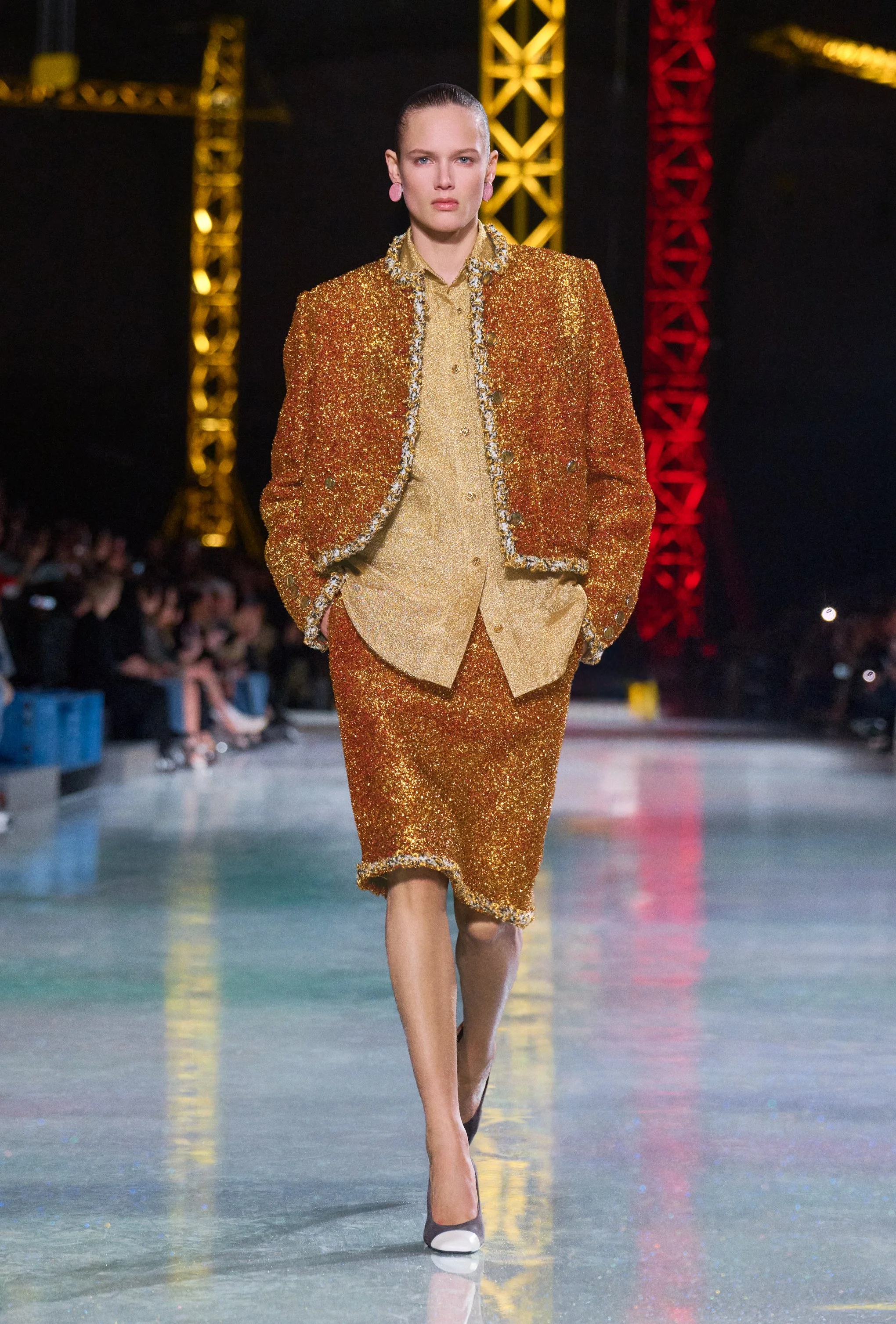  Look 6 
