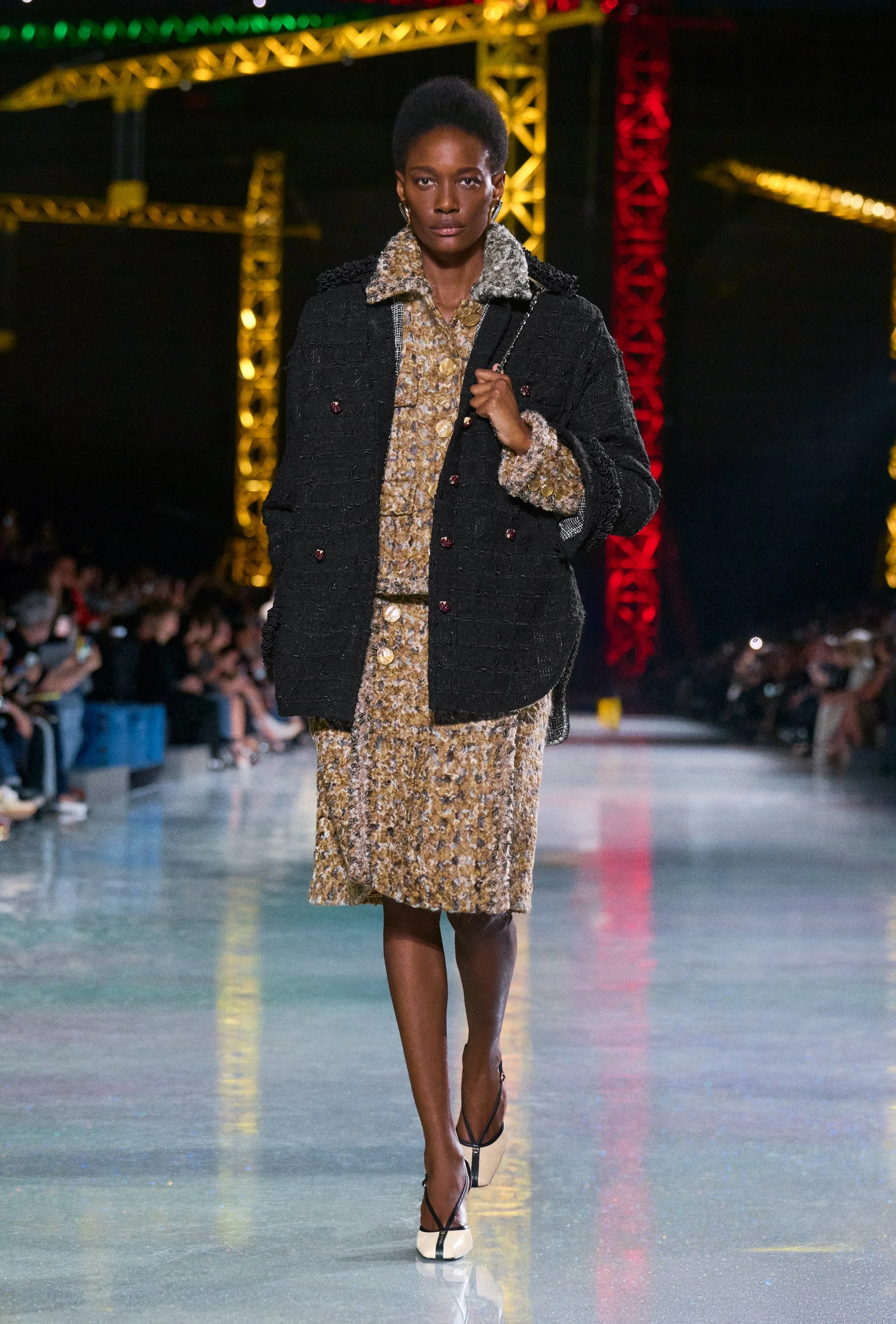  Look 7 
