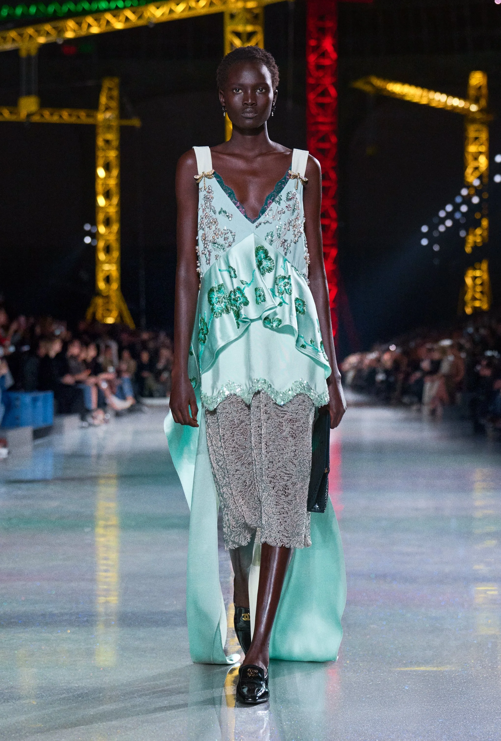  Look 17 