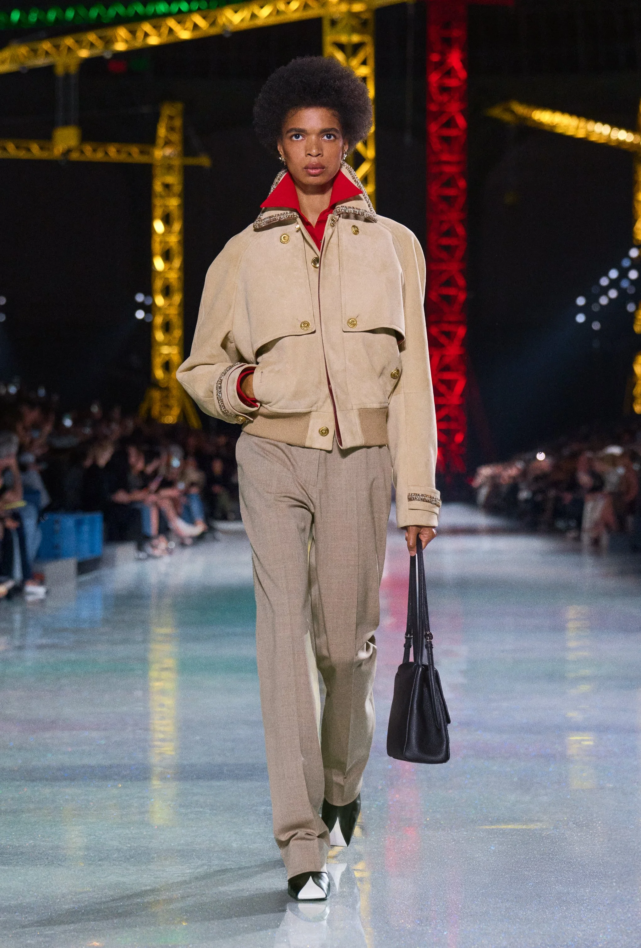  Look 19 