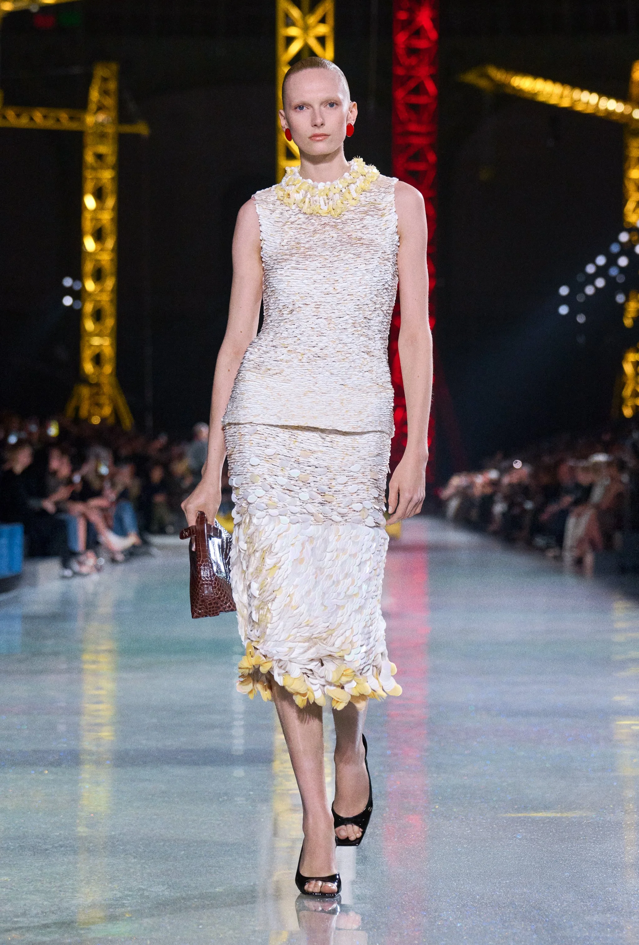  Look 21 