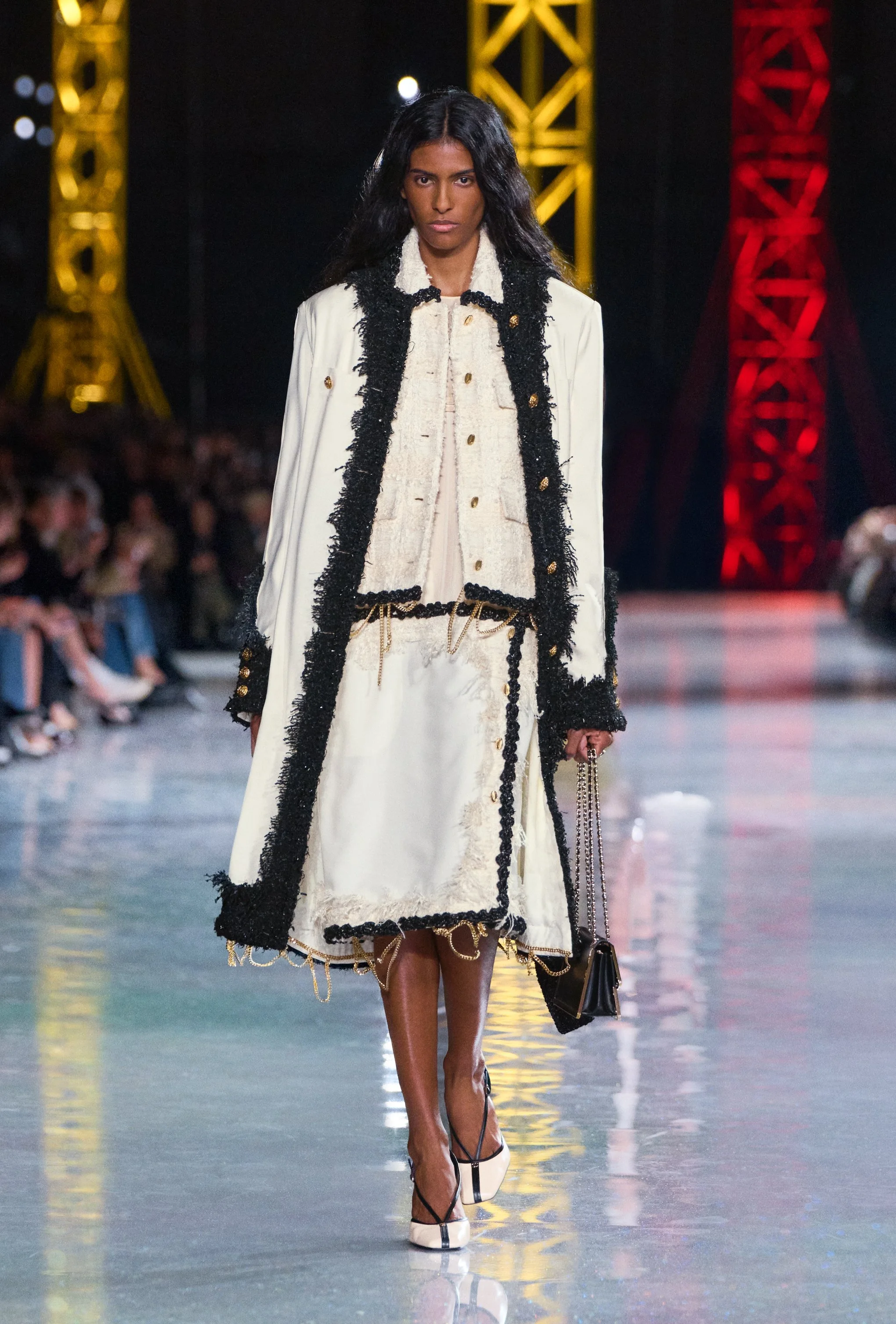  Look 29 