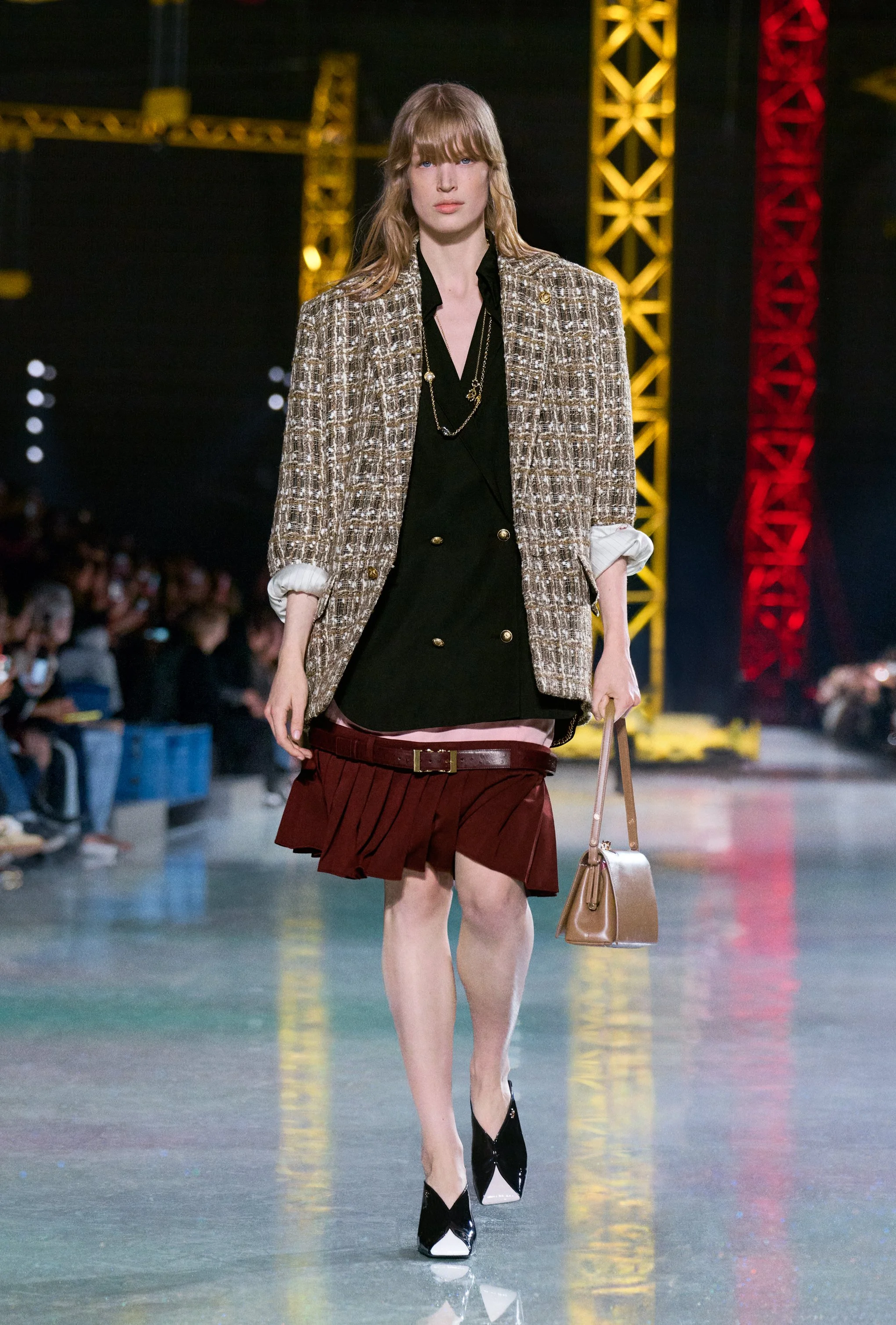  Look 31 