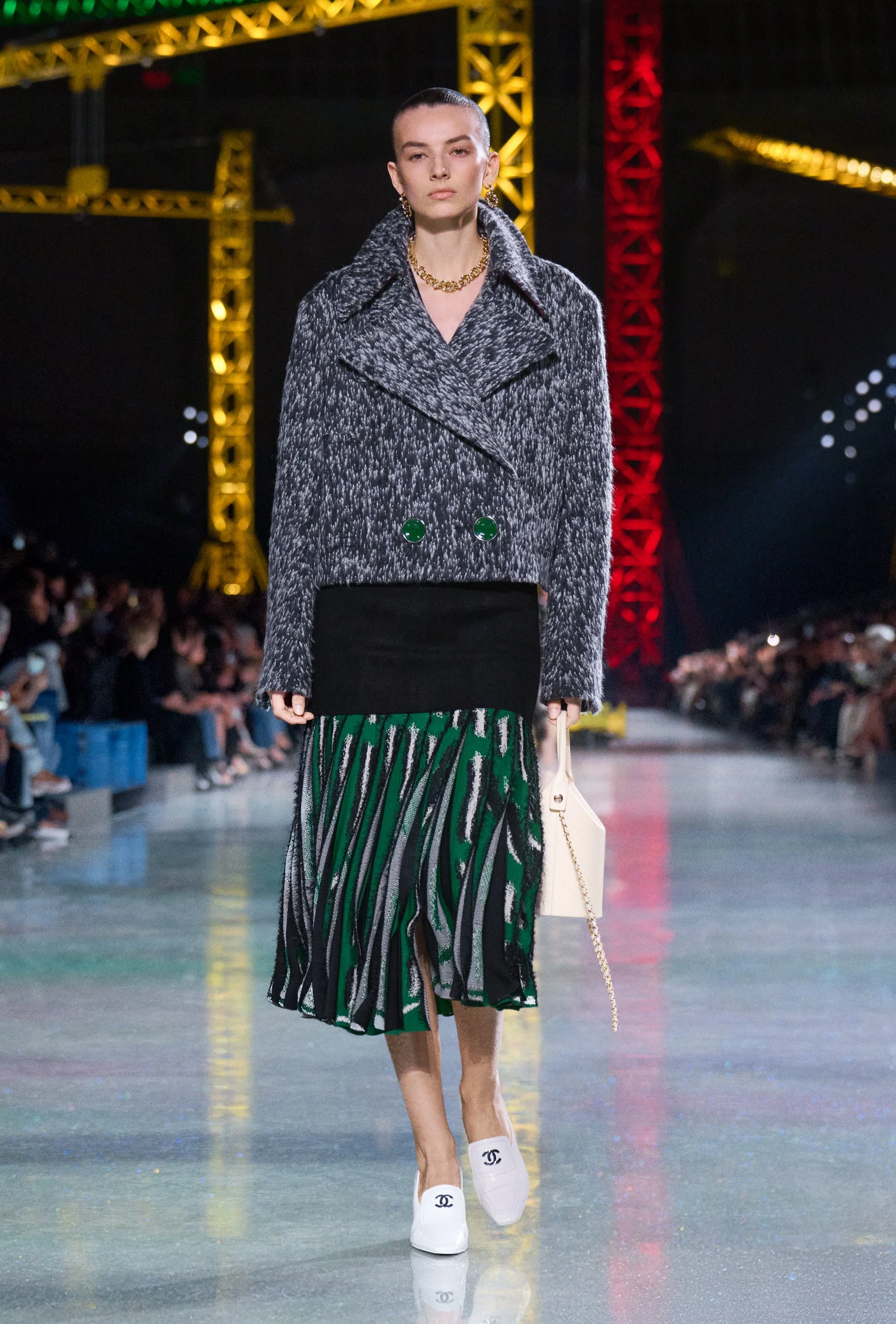  Look 53 