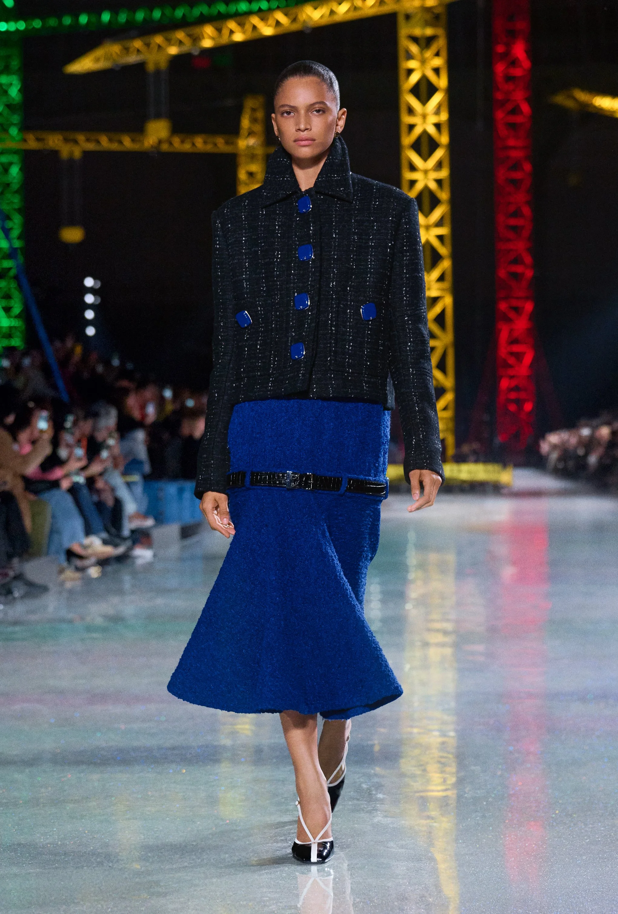  Look 54 