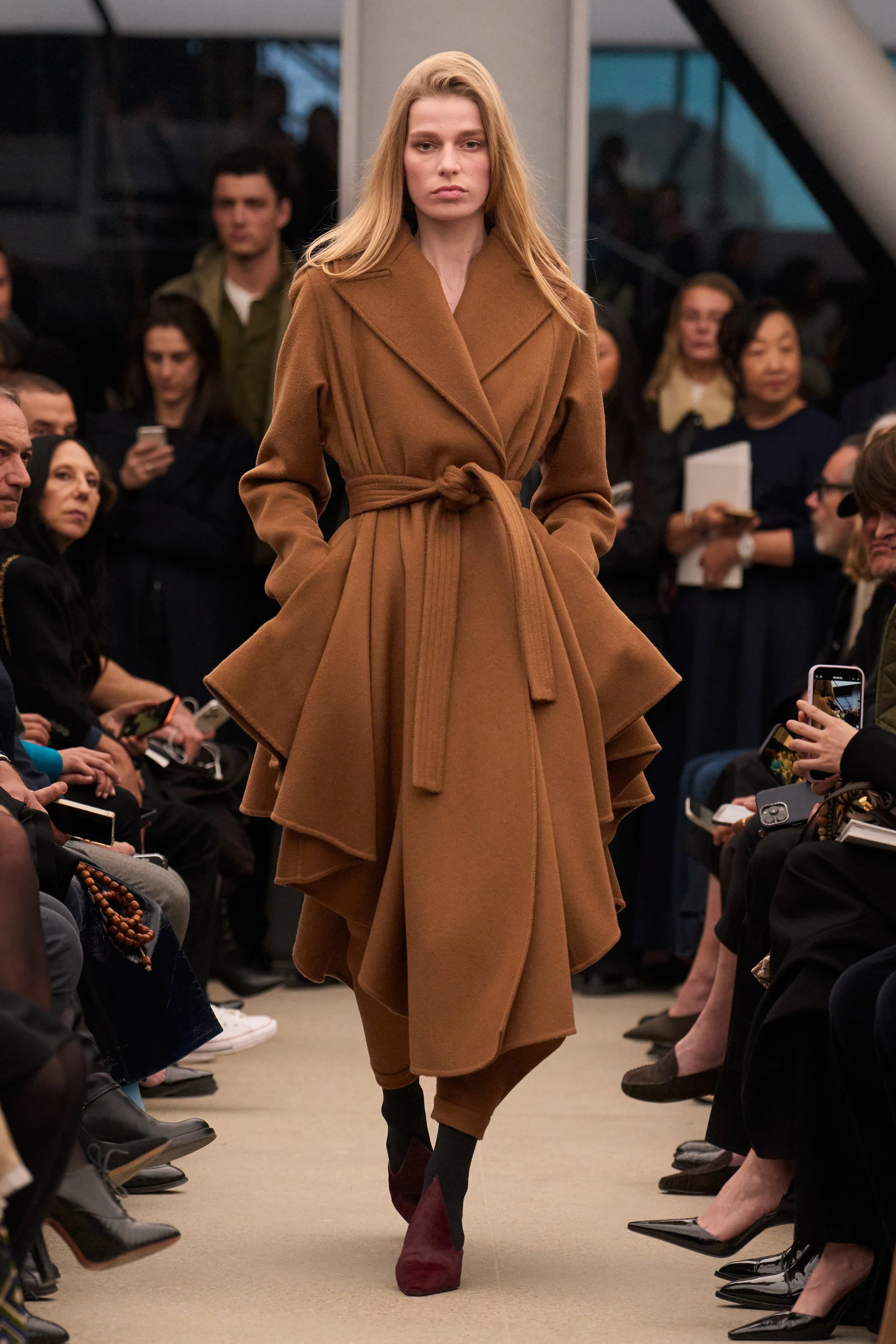  Look 44 