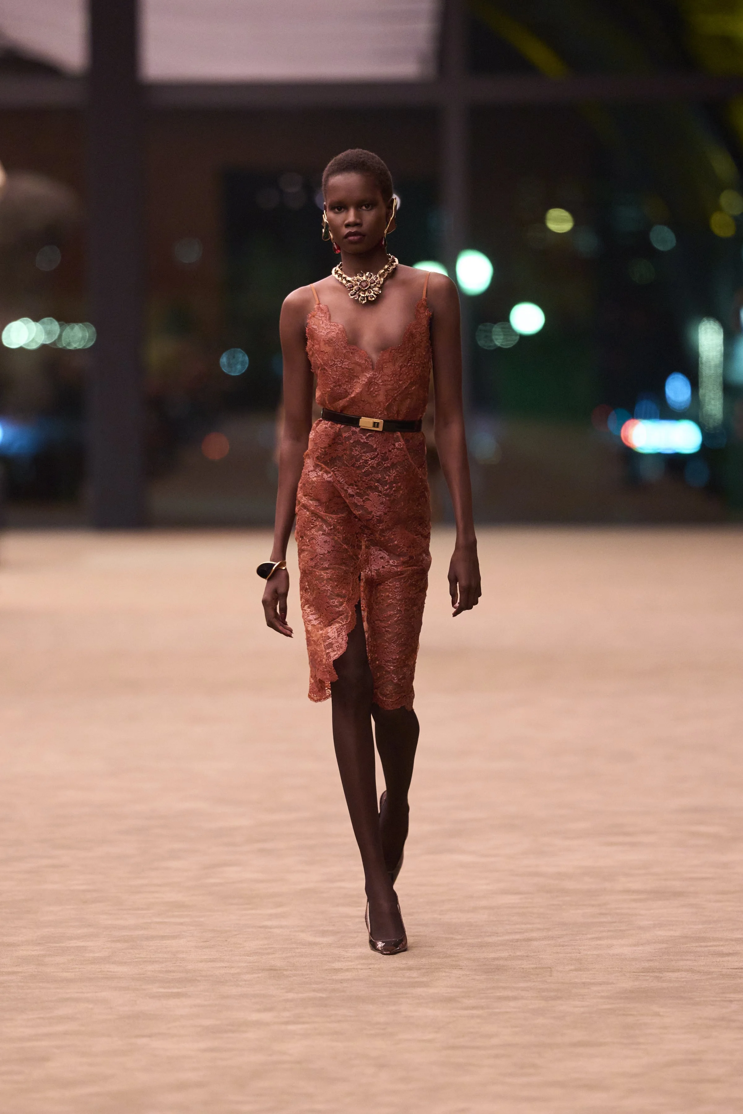  LOOK 15 