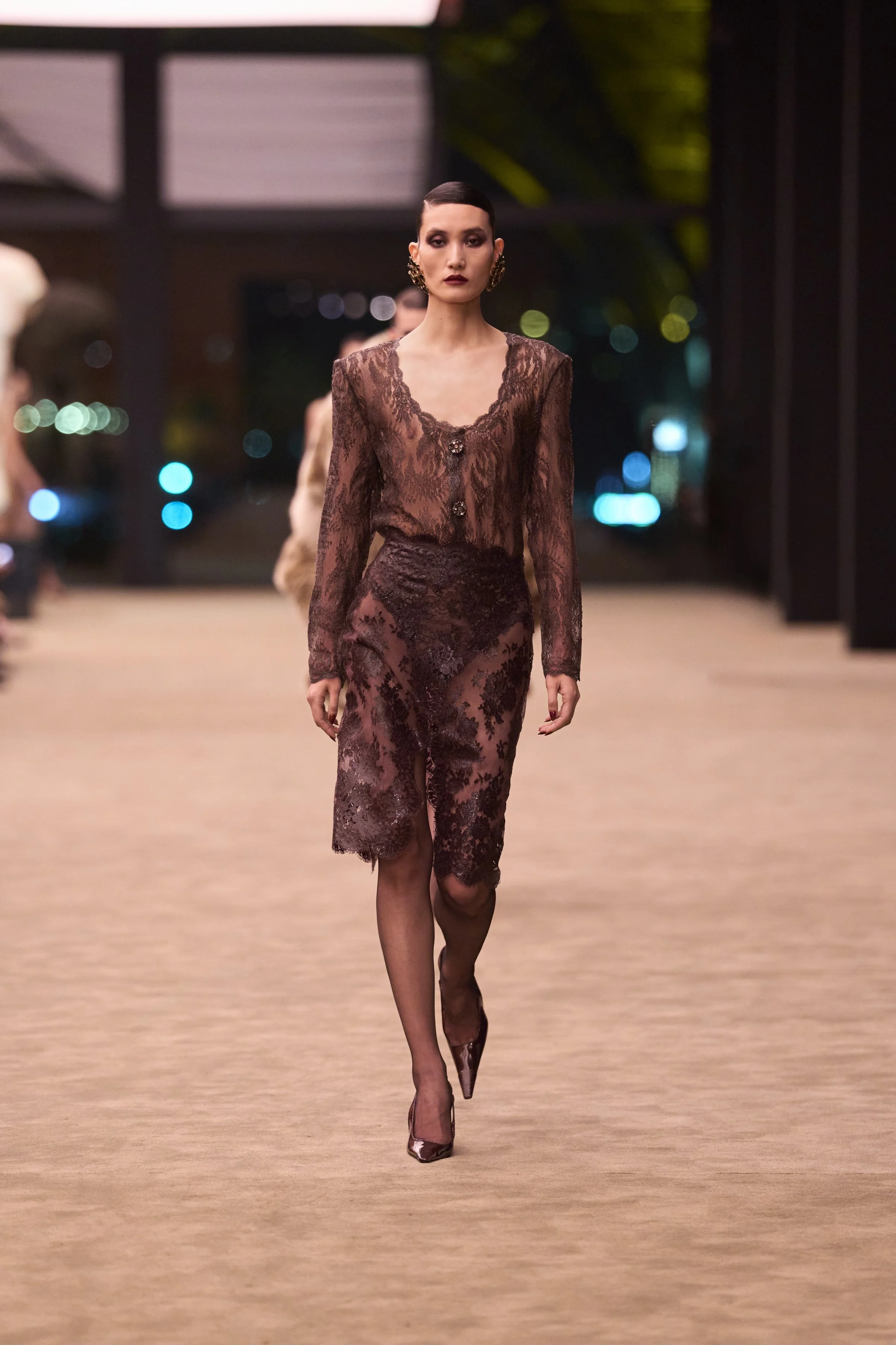  LOOK 22 