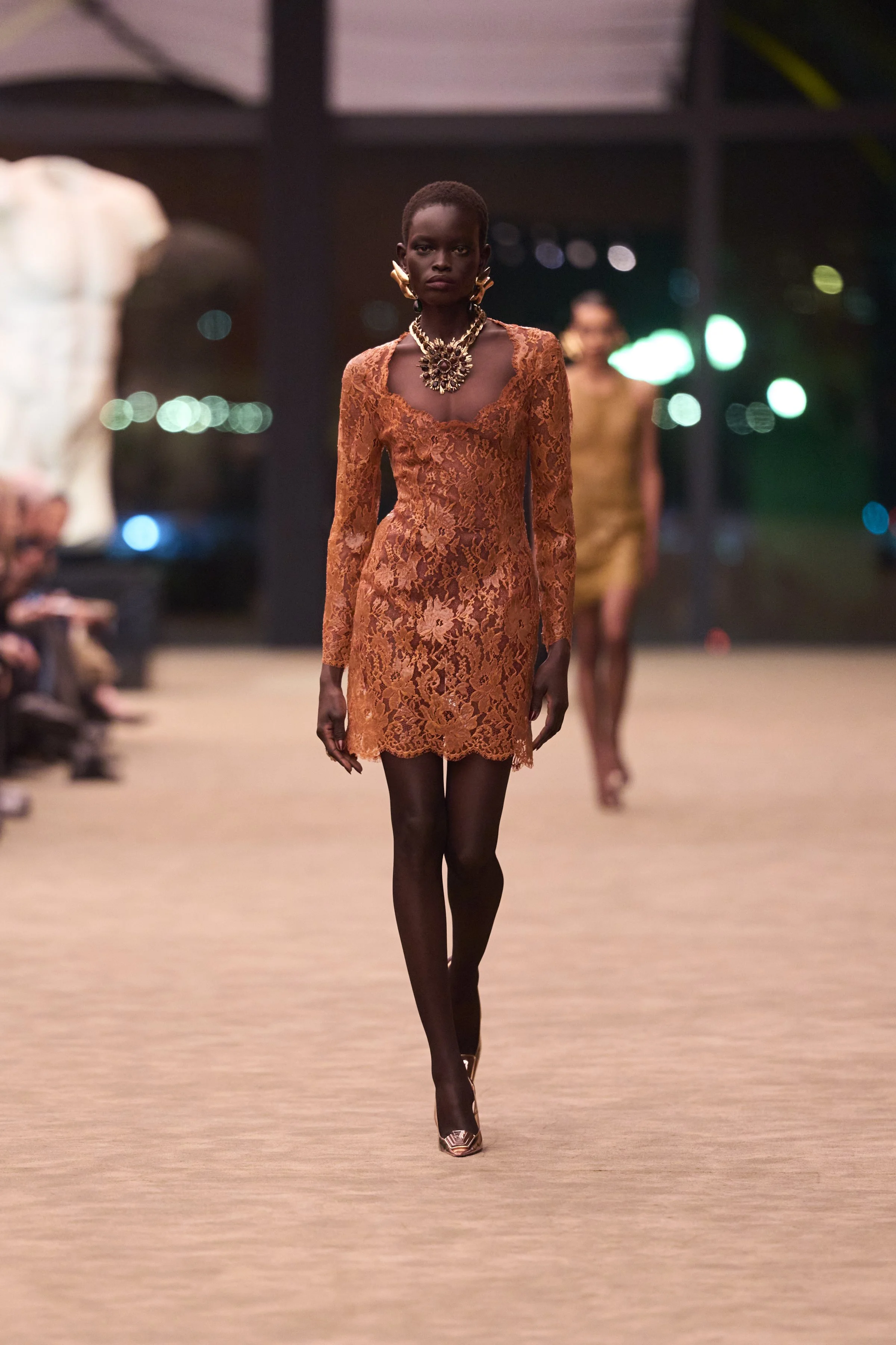  LOOK 41 