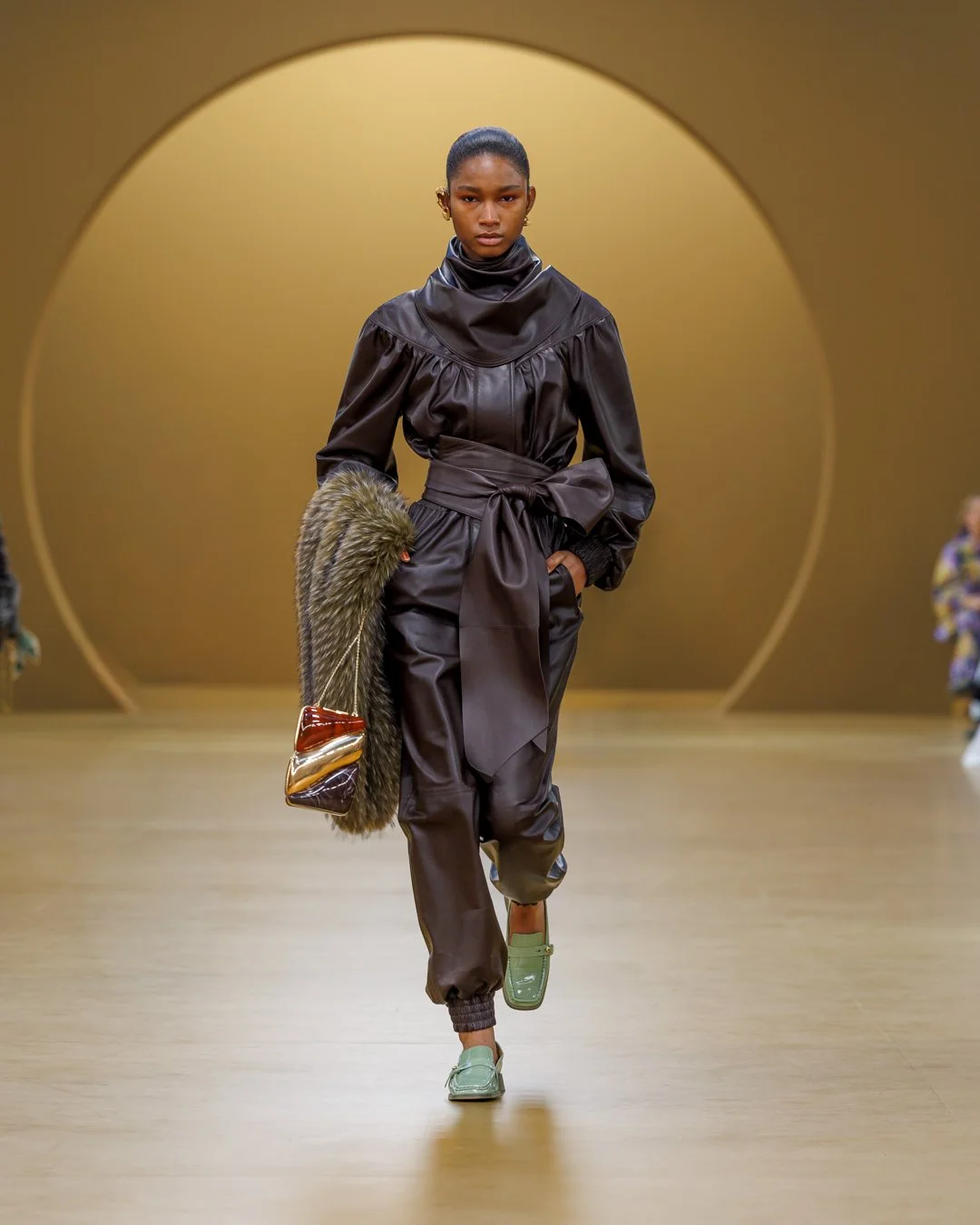  Look 26 