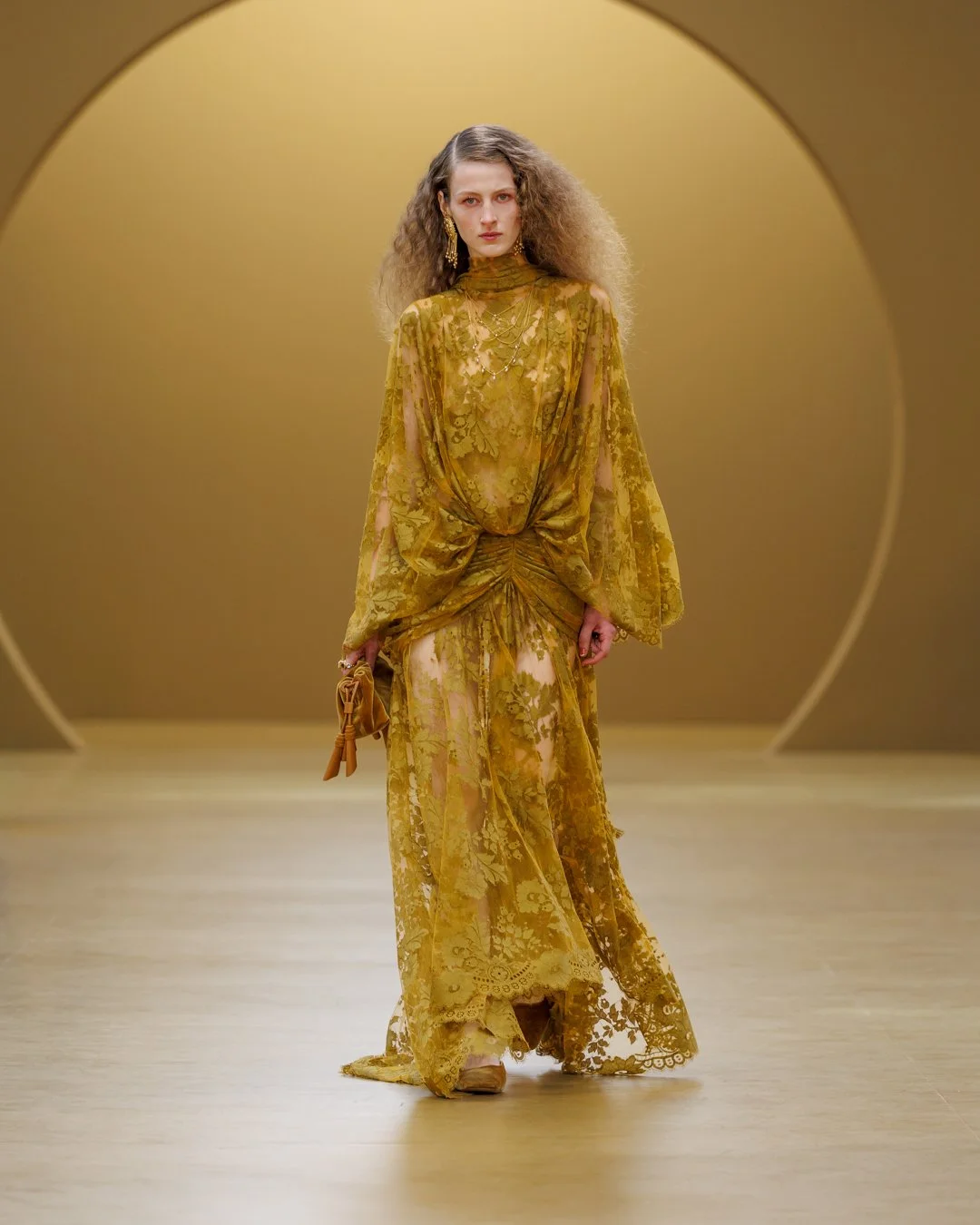  Look 34 