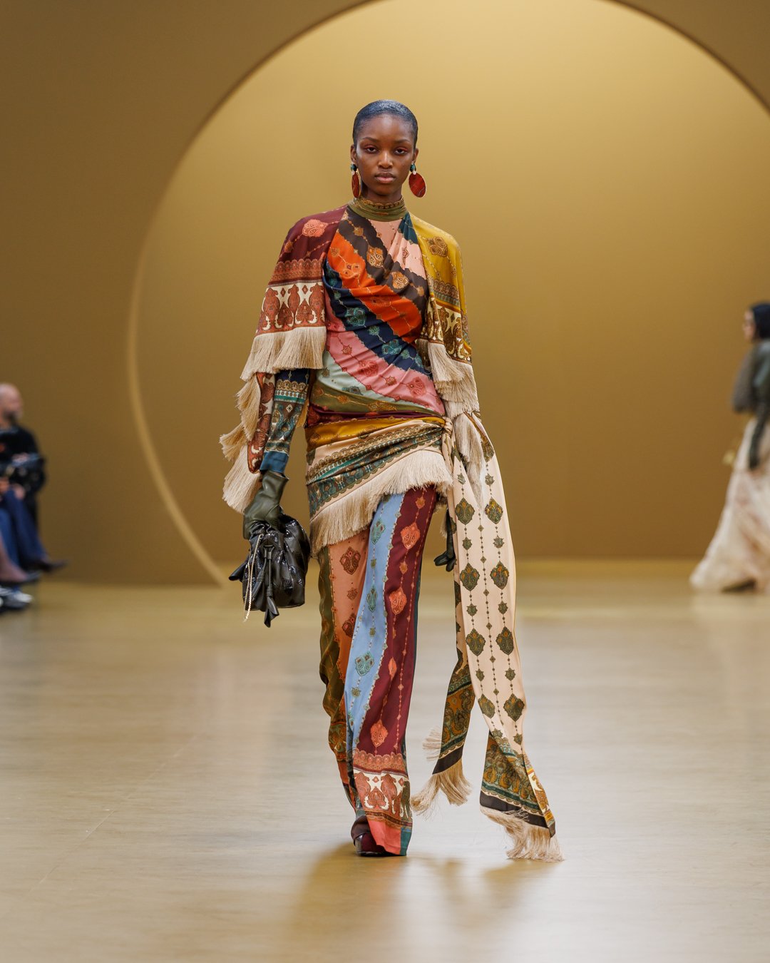  Look 37 