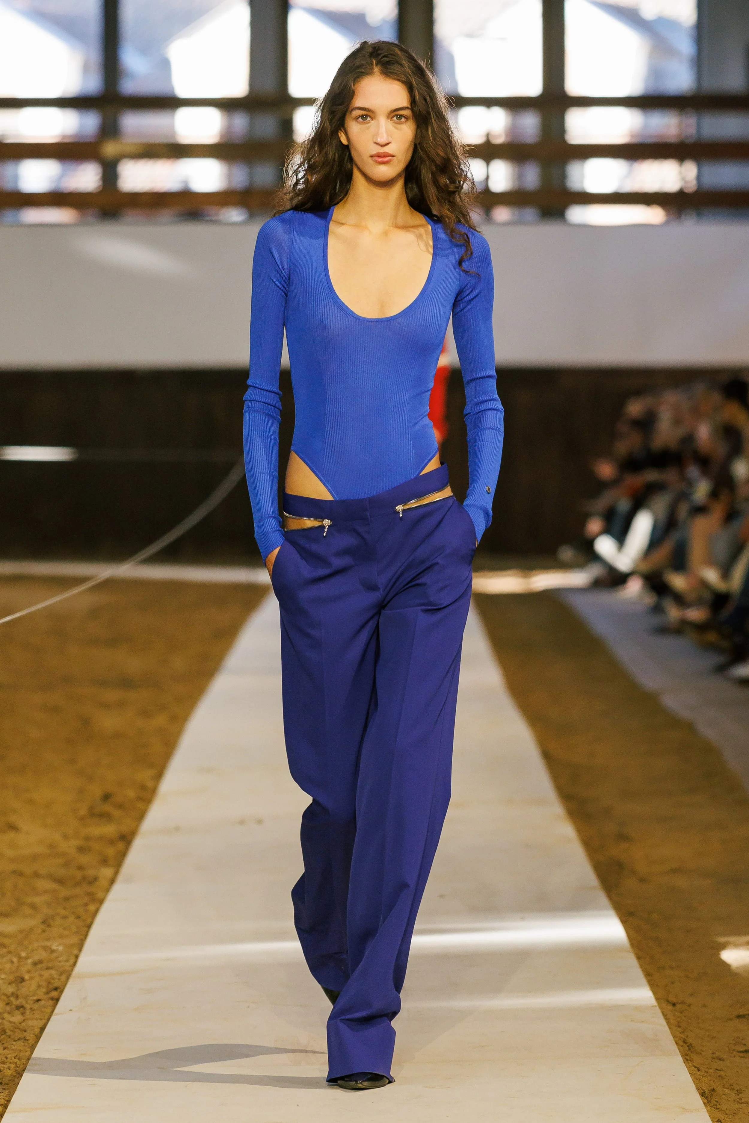  Look 32 