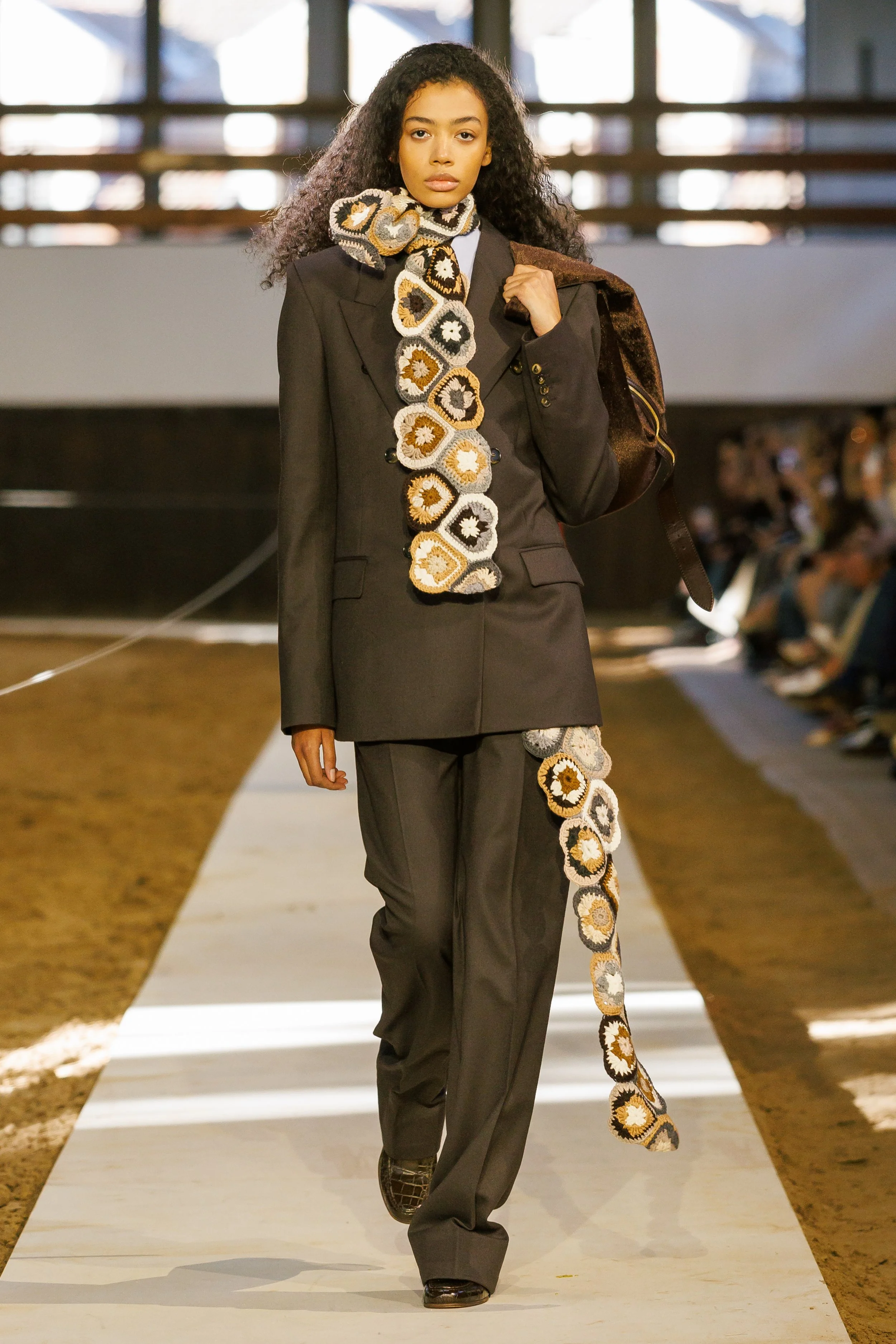  Look 13 