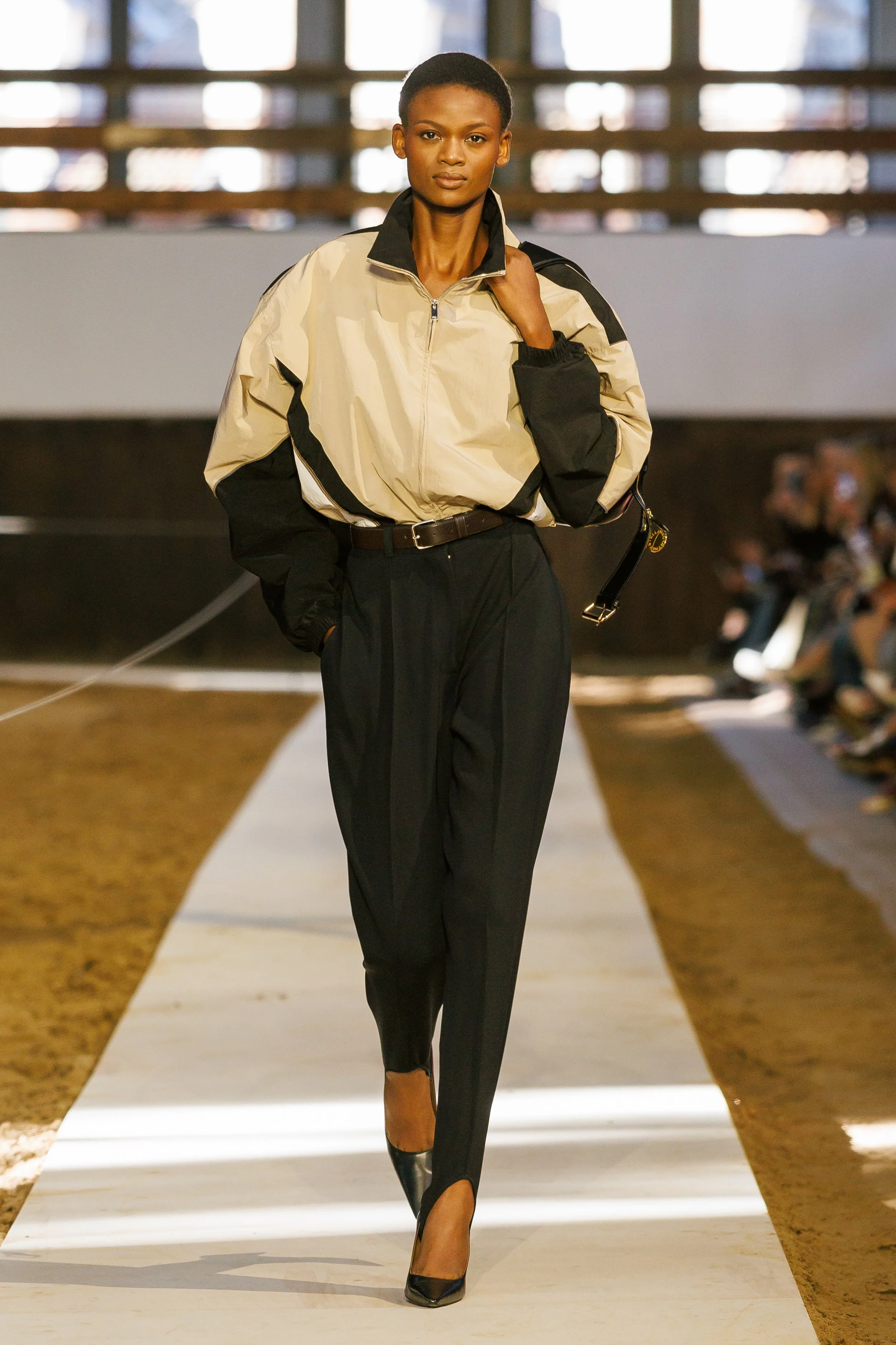  Look 15 
