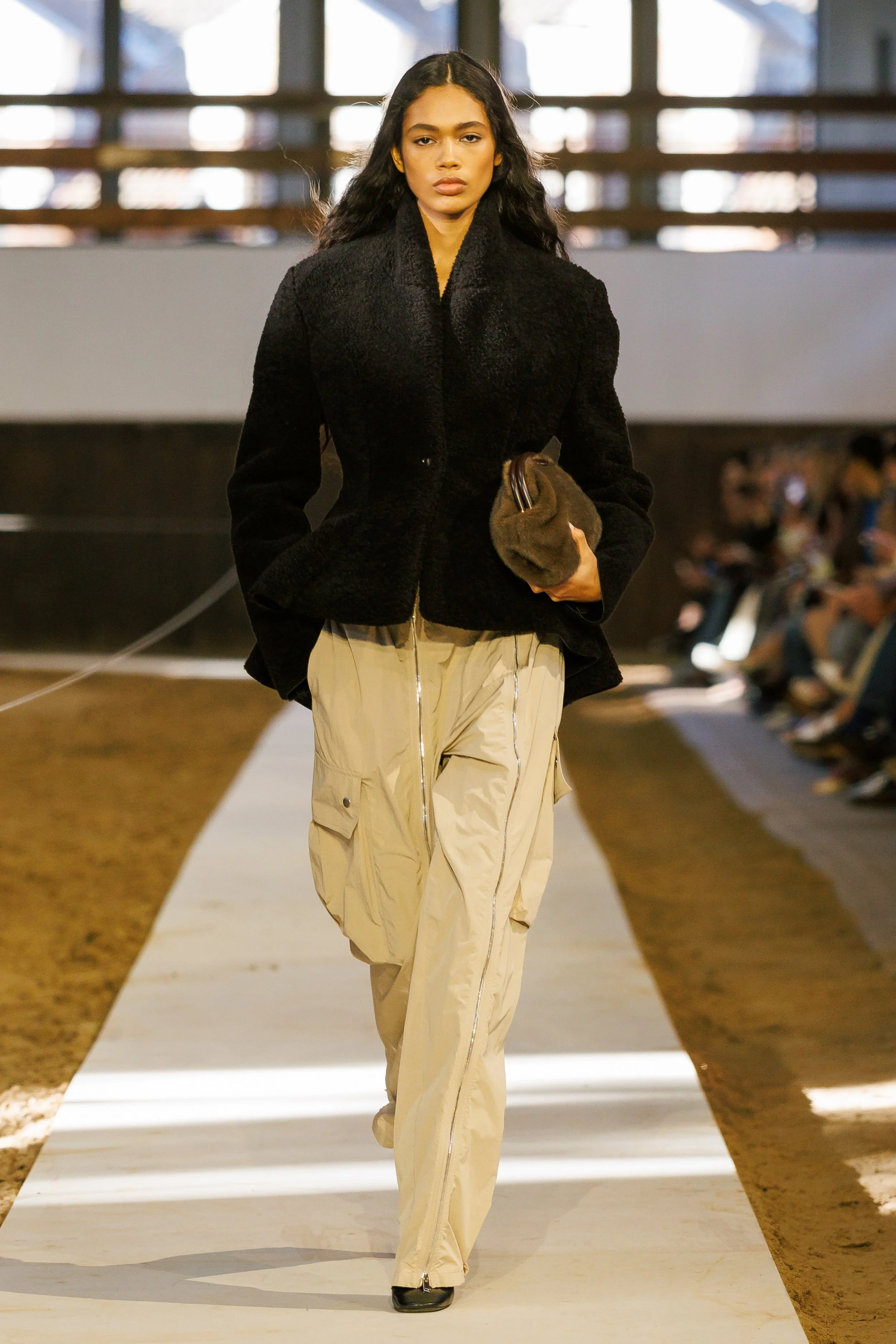  Look 16 