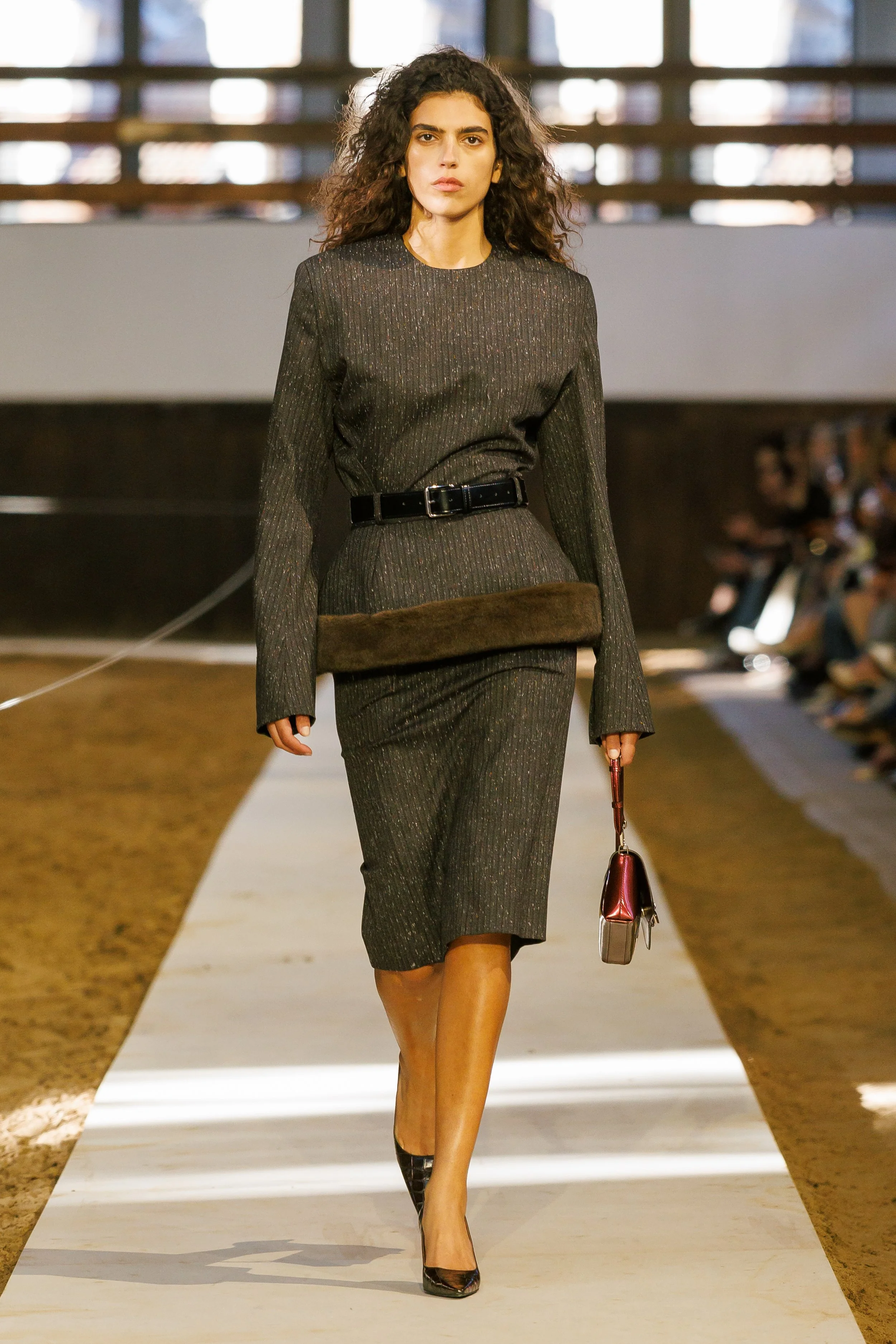  Look 18 