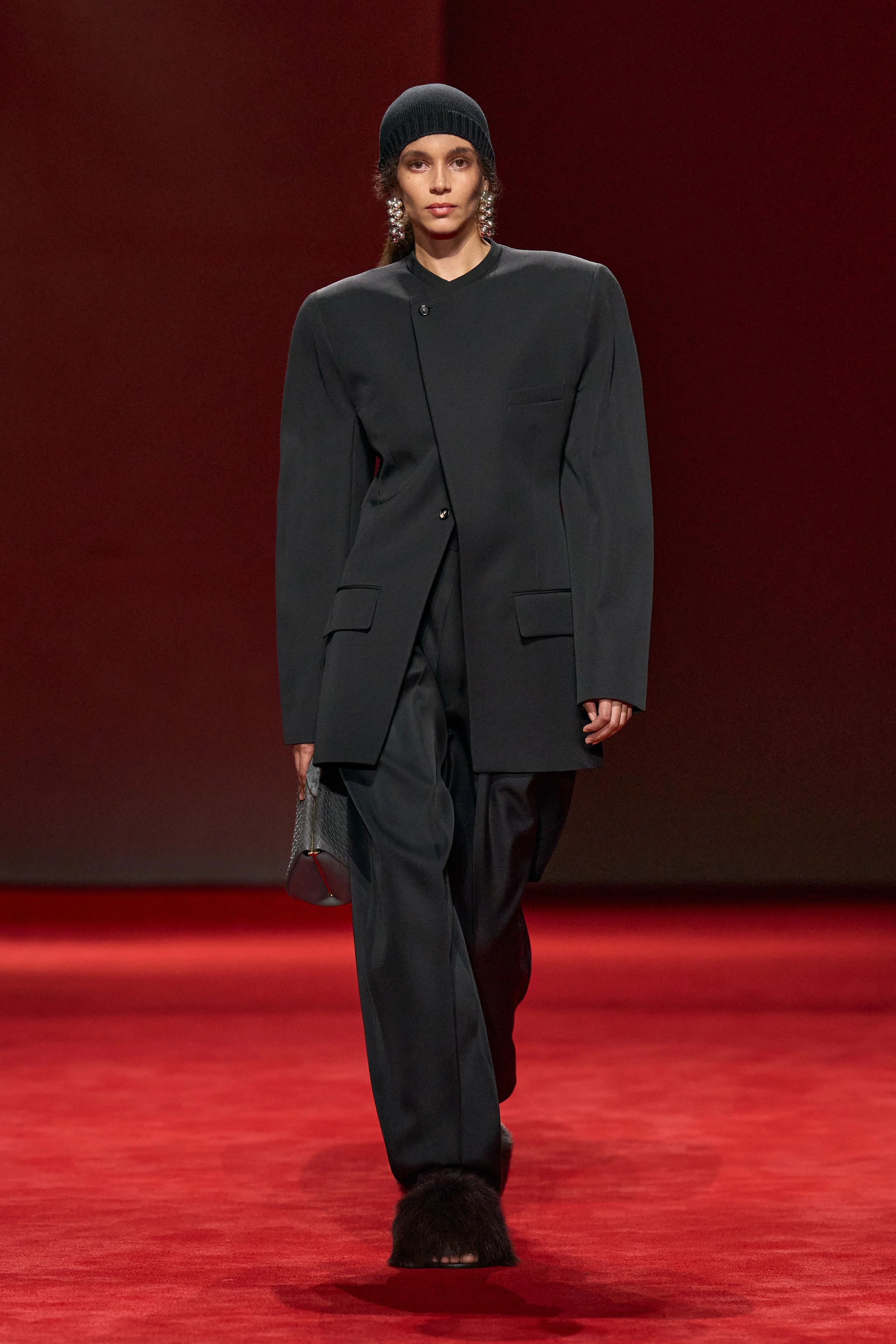  Look 02 