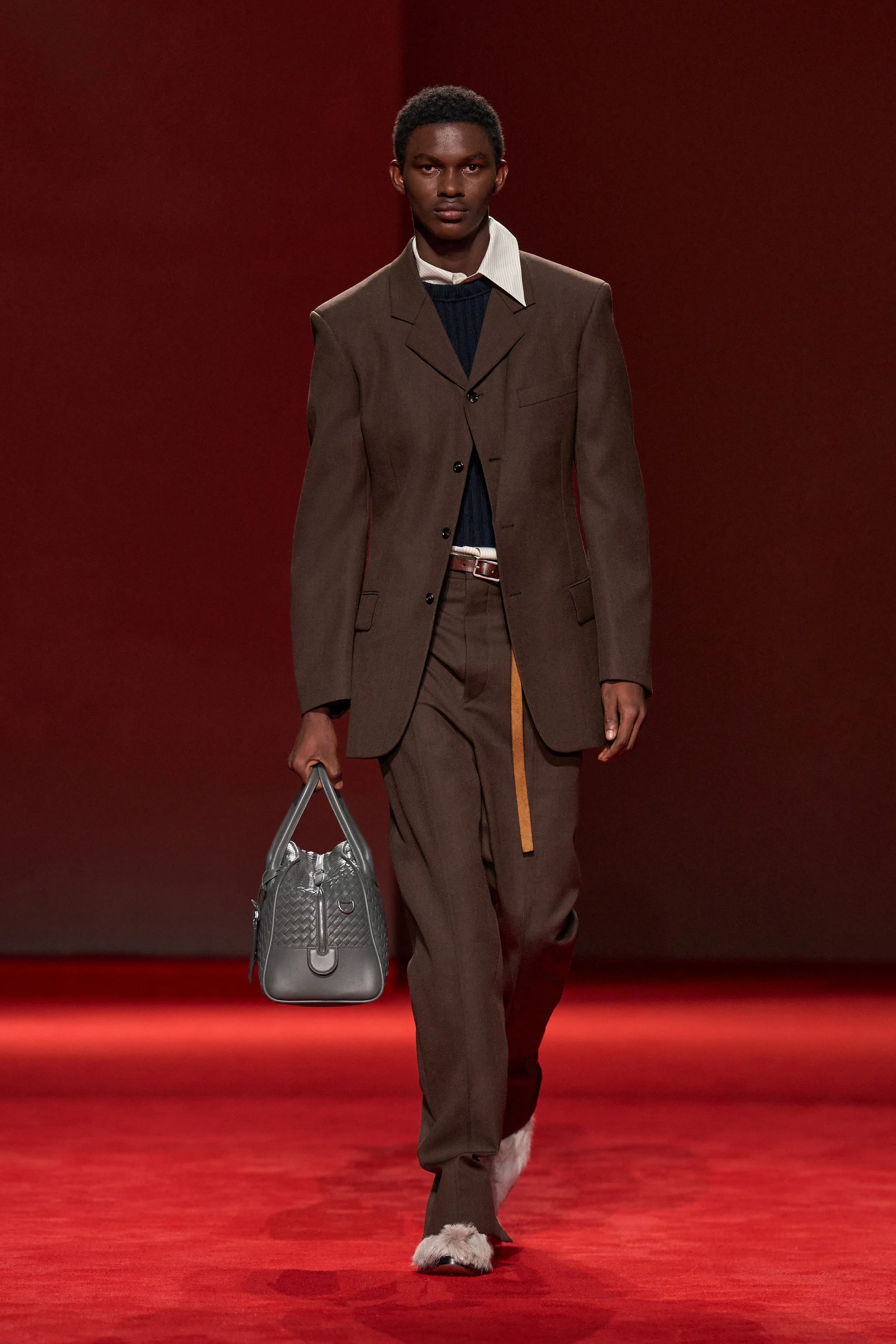  Look 19 