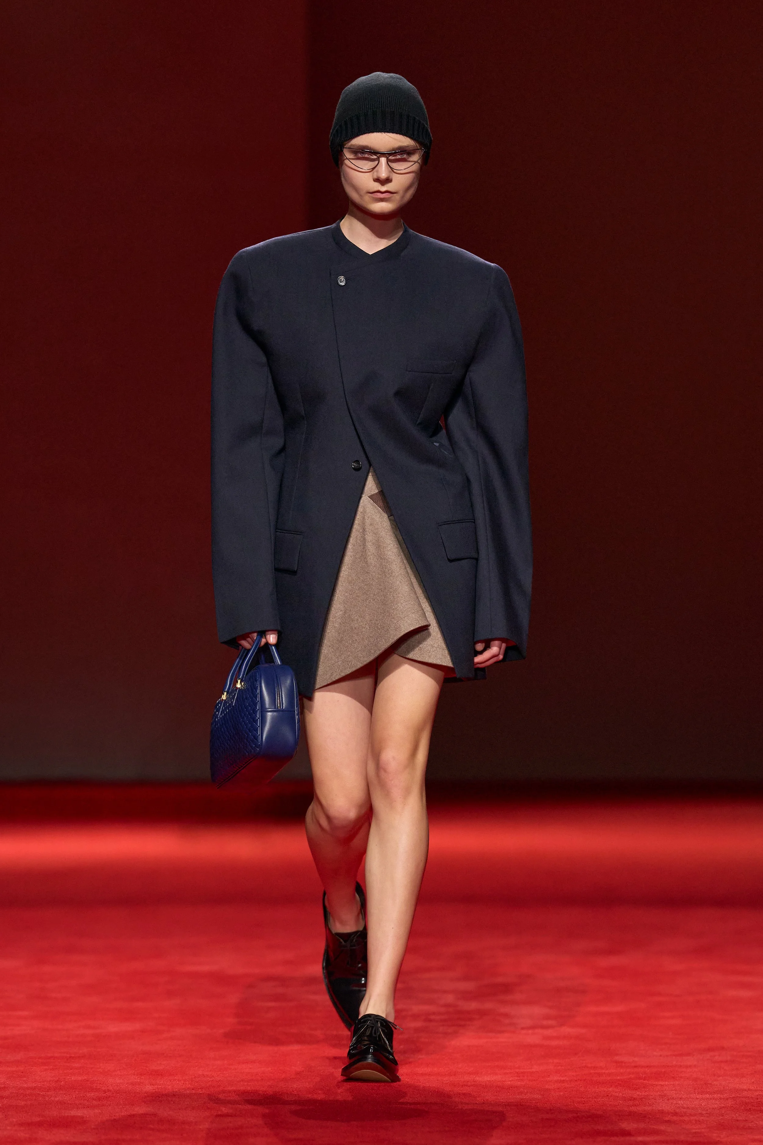  Look 27 